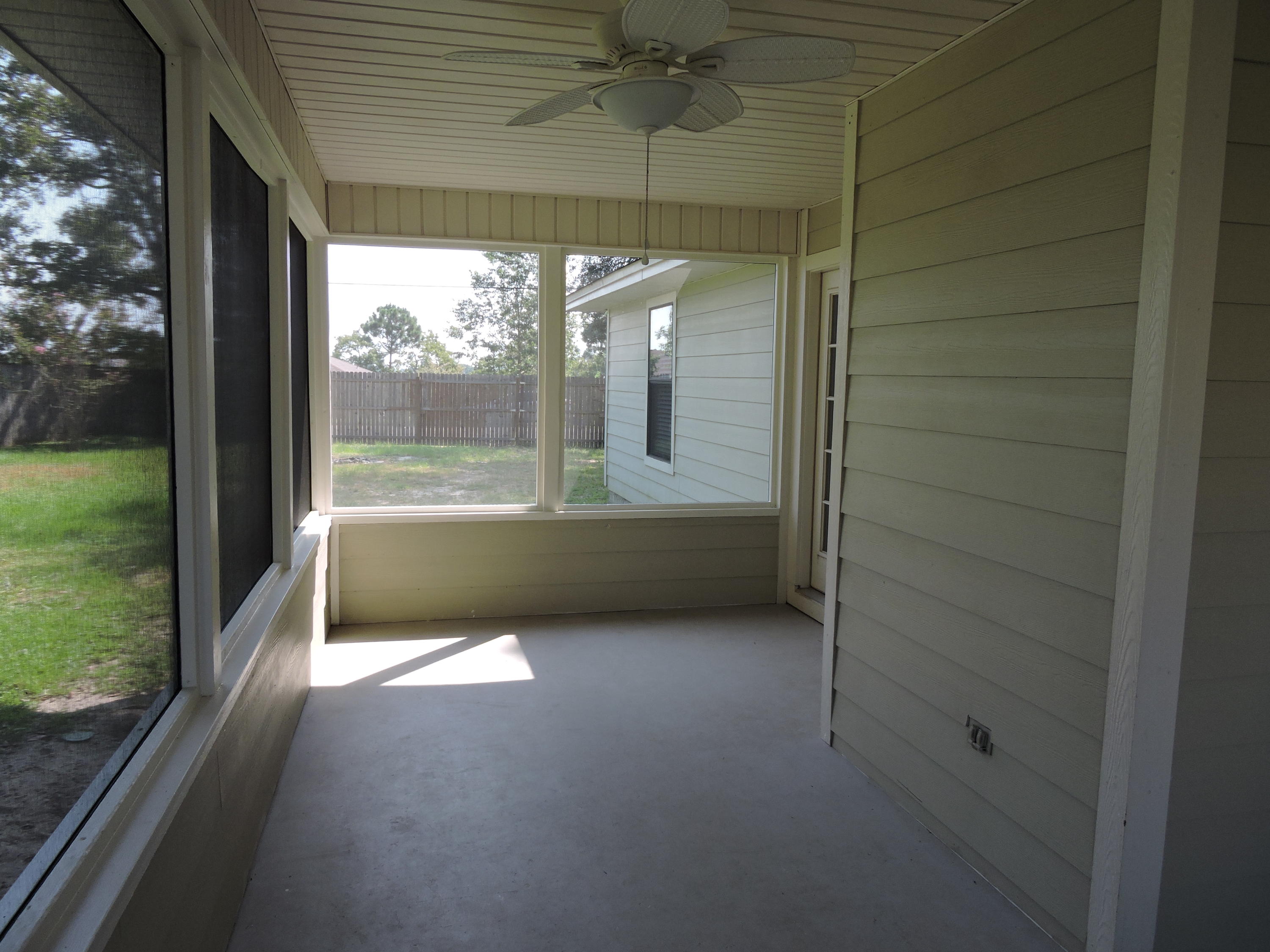 COUNTRYVIEW ESTATES 5TH ADDN - Residential Lease