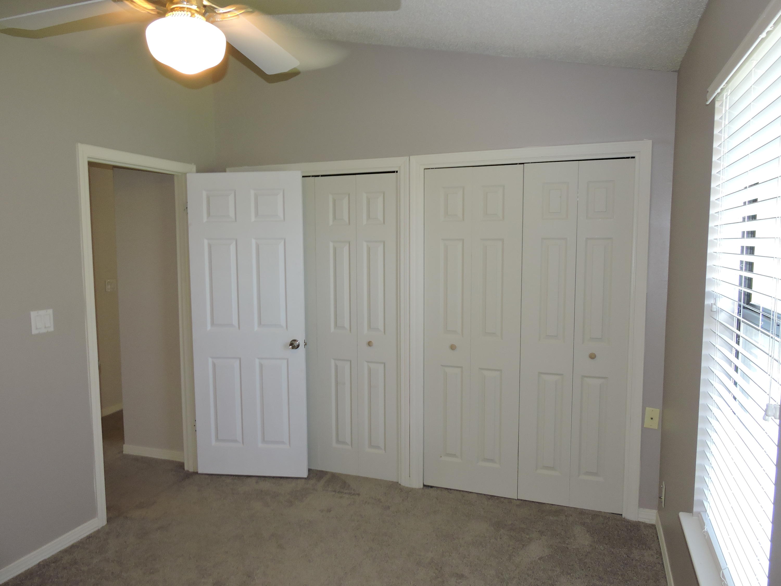 COUNTRYVIEW ESTATES 5TH ADDN - Residential Lease