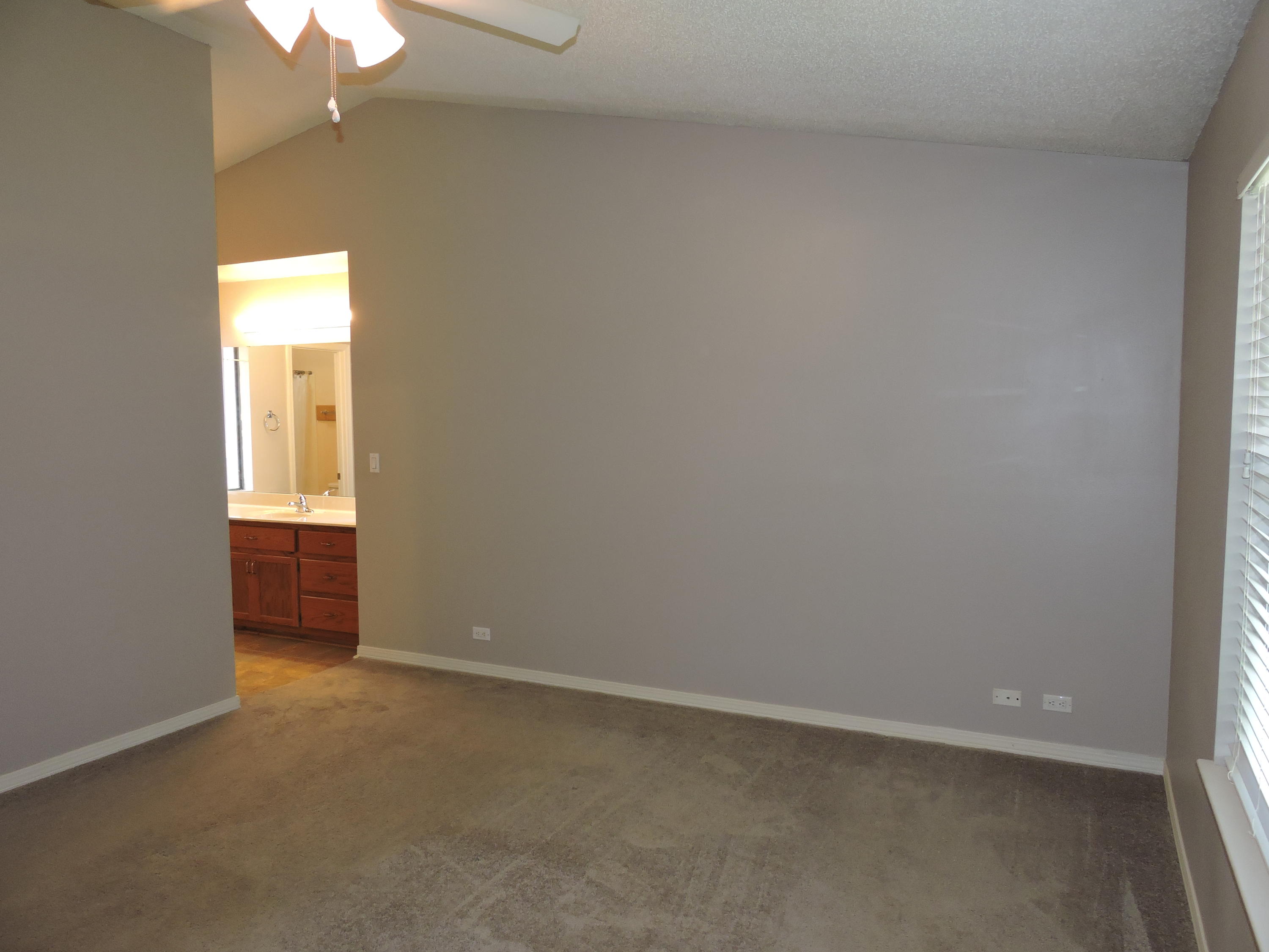 COUNTRYVIEW ESTATES 5TH ADDN - Residential Lease