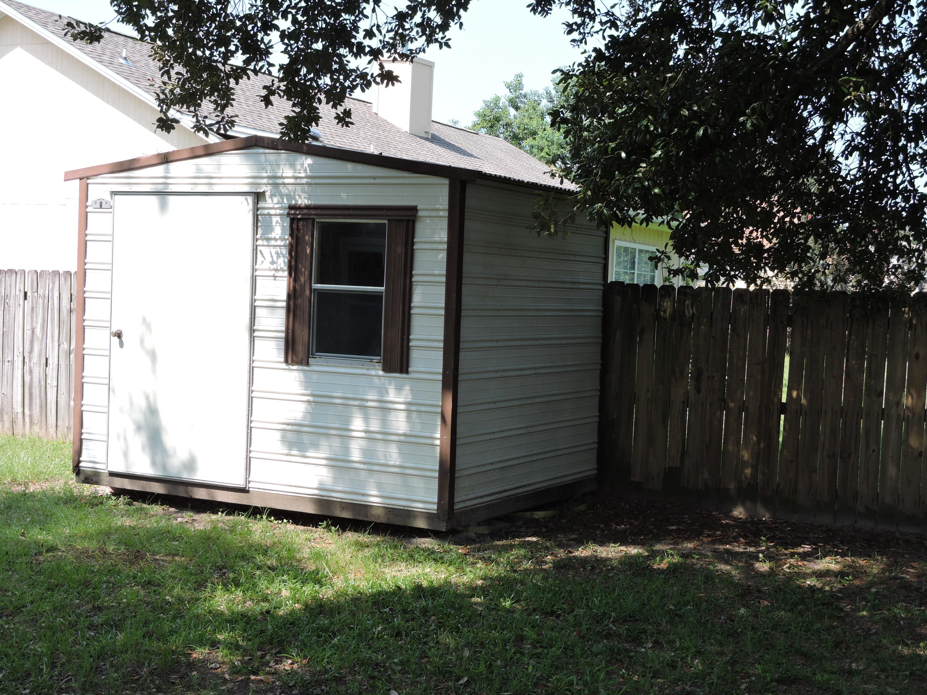 COUNTRYVIEW ESTATES 5TH ADDN - Residential Lease