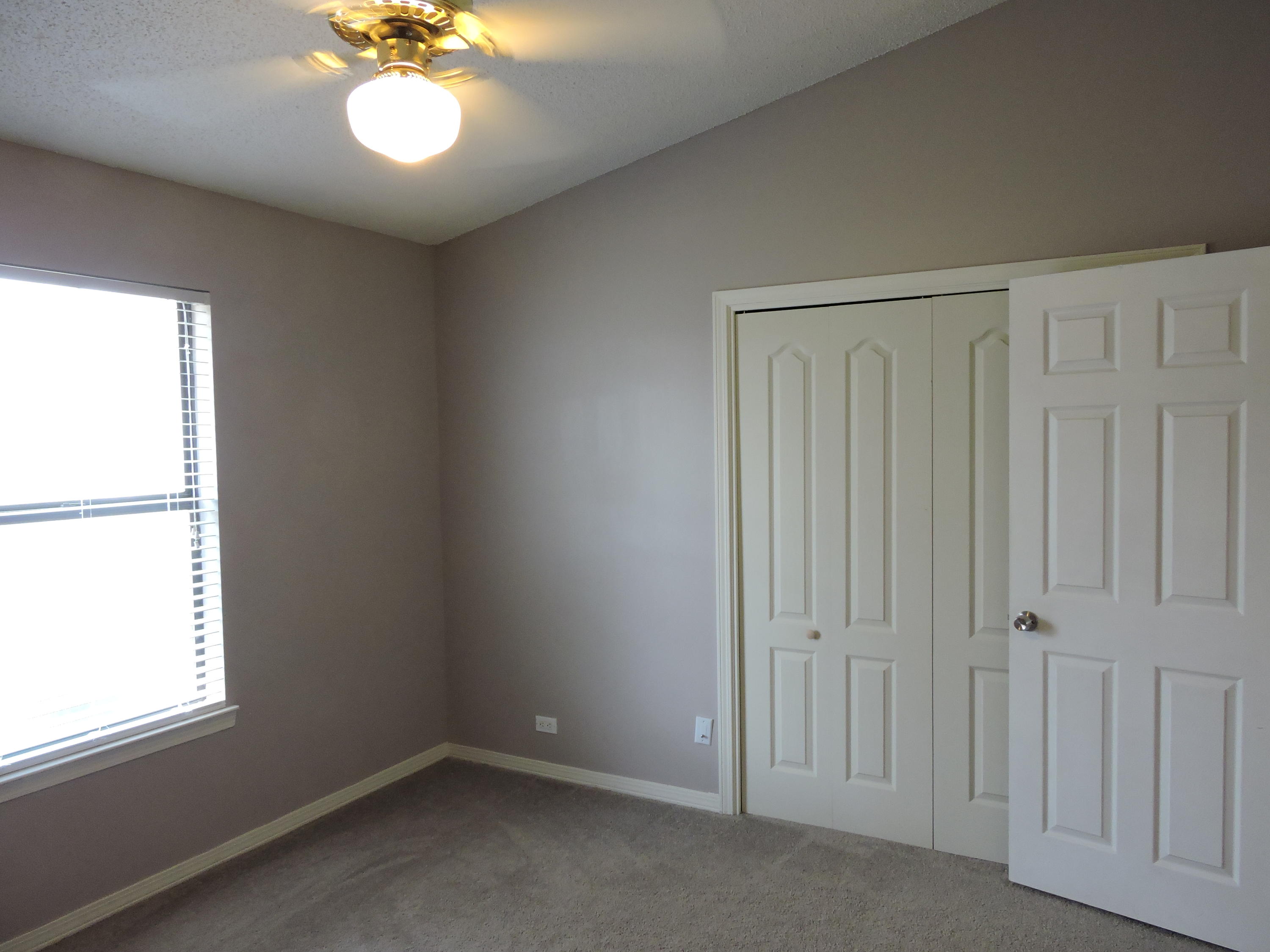 COUNTRYVIEW ESTATES 5TH ADDN - Residential Lease