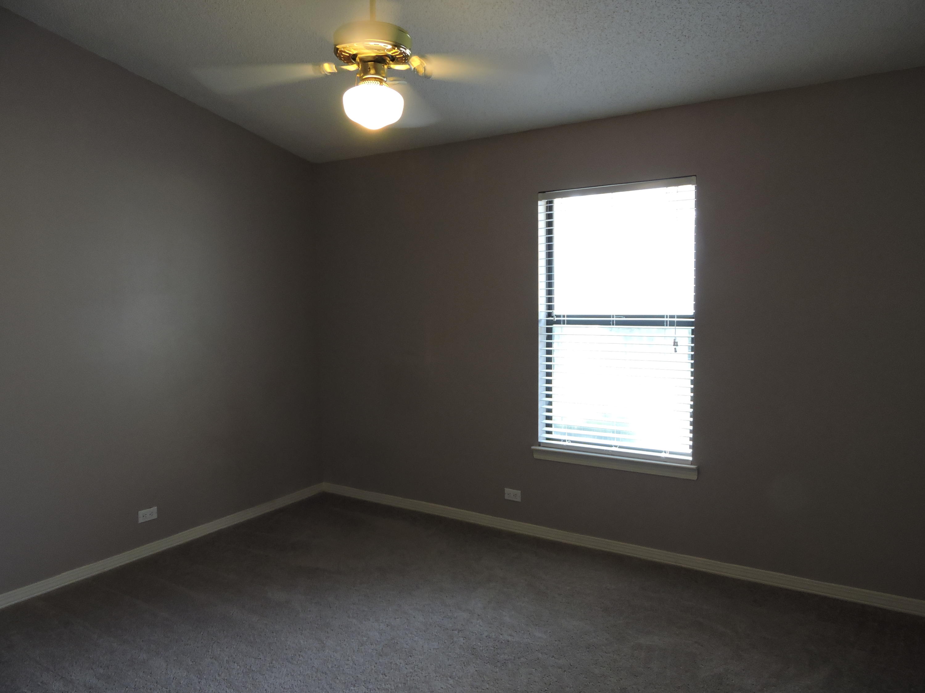 COUNTRYVIEW ESTATES 5TH ADDN - Residential Lease