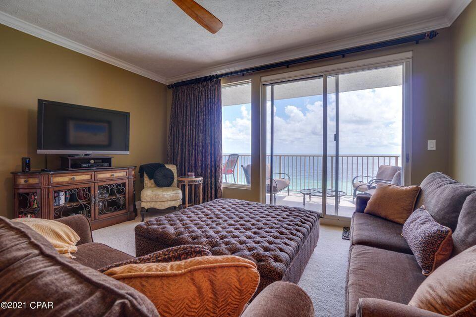TREASURE ISLAND - Residential