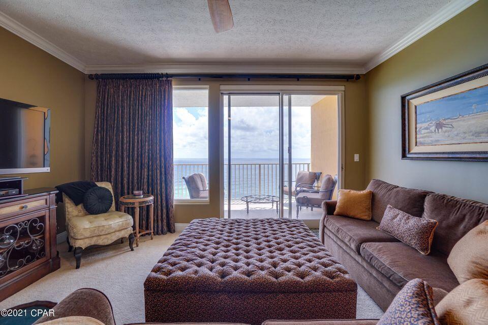 TREASURE ISLAND - Residential
