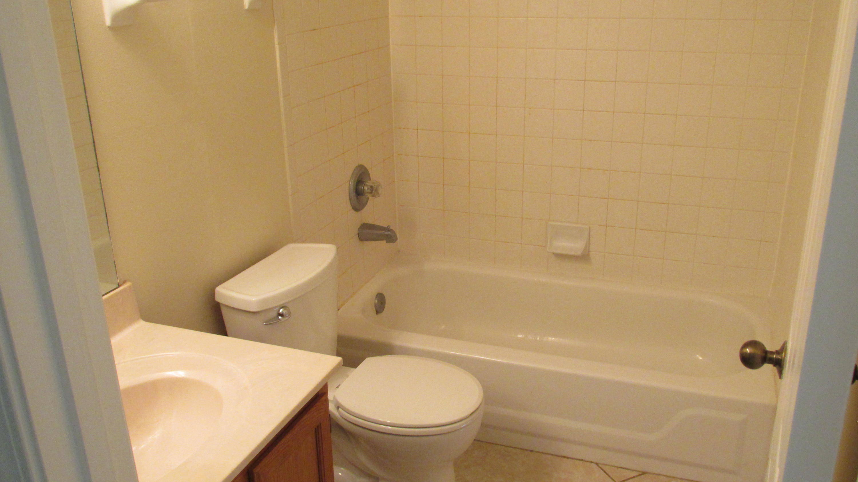 POINTE OF VIEW CONDO - Residential Lease