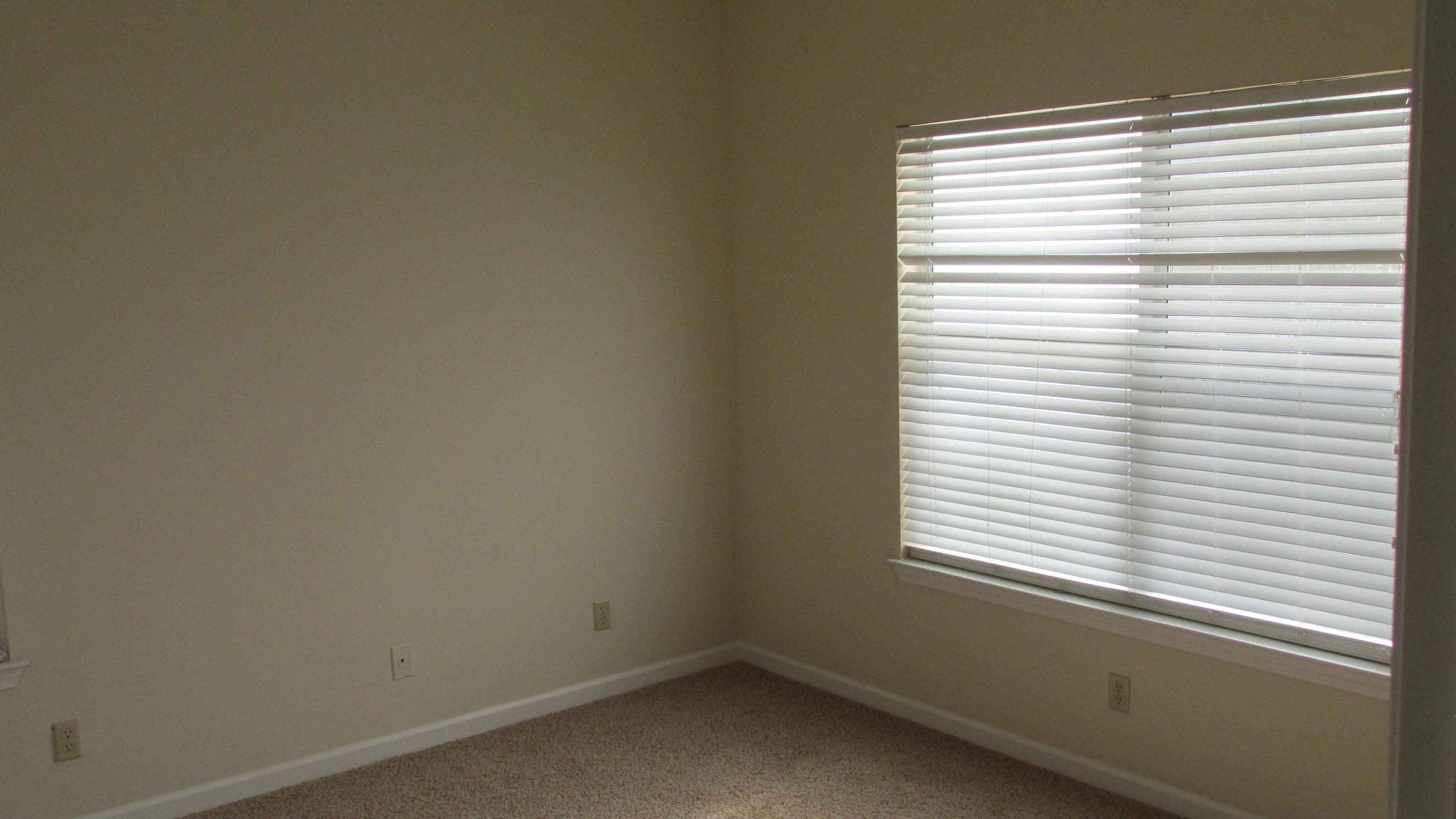 POINTE OF VIEW CONDO - Residential Lease