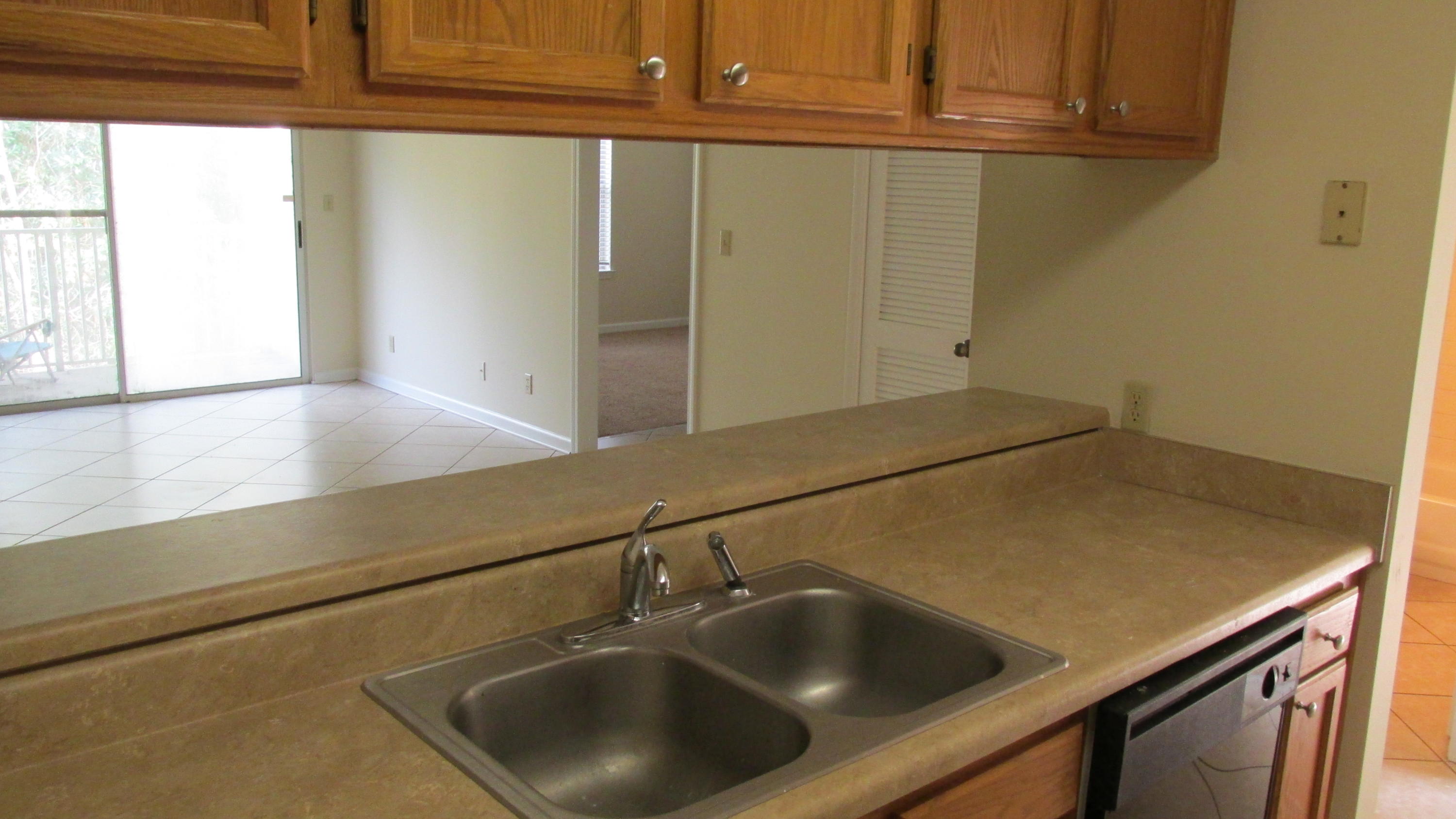 POINTE OF VIEW CONDO - Residential Lease