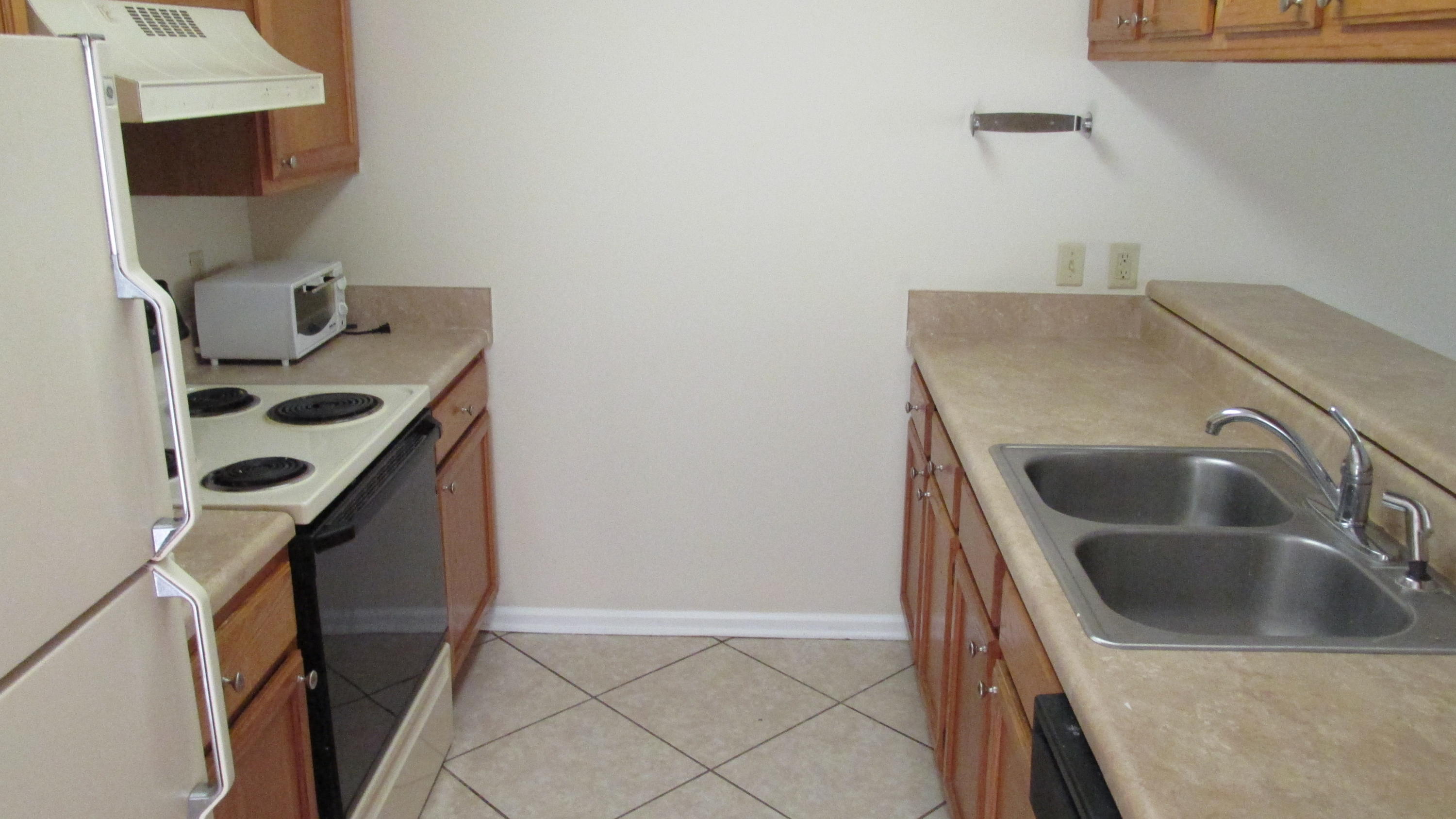 POINTE OF VIEW CONDO - Residential Lease