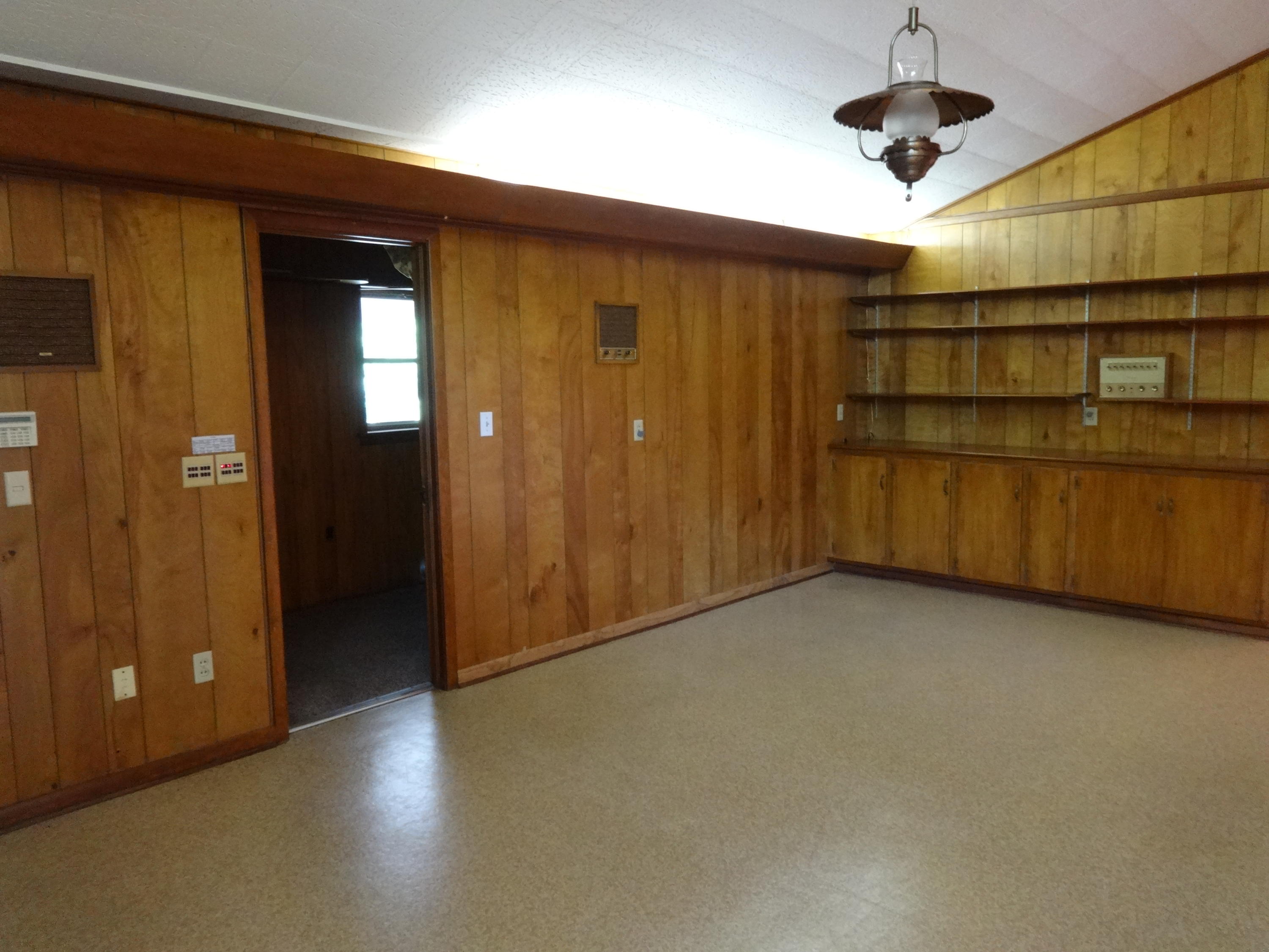 ADAMS POWELL - Residential Lease