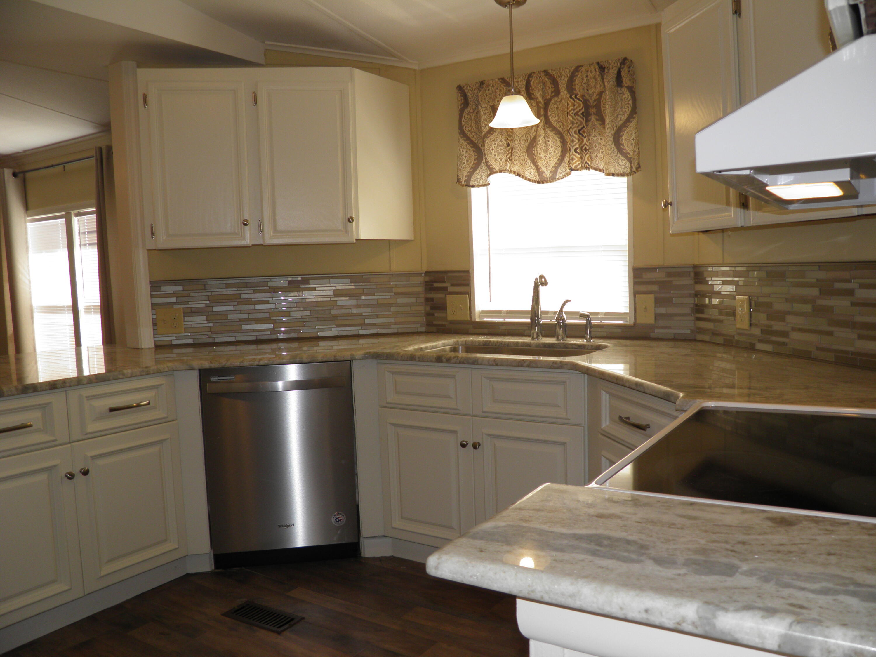 NO RECORDED SUBDIVISION - Residential Lease