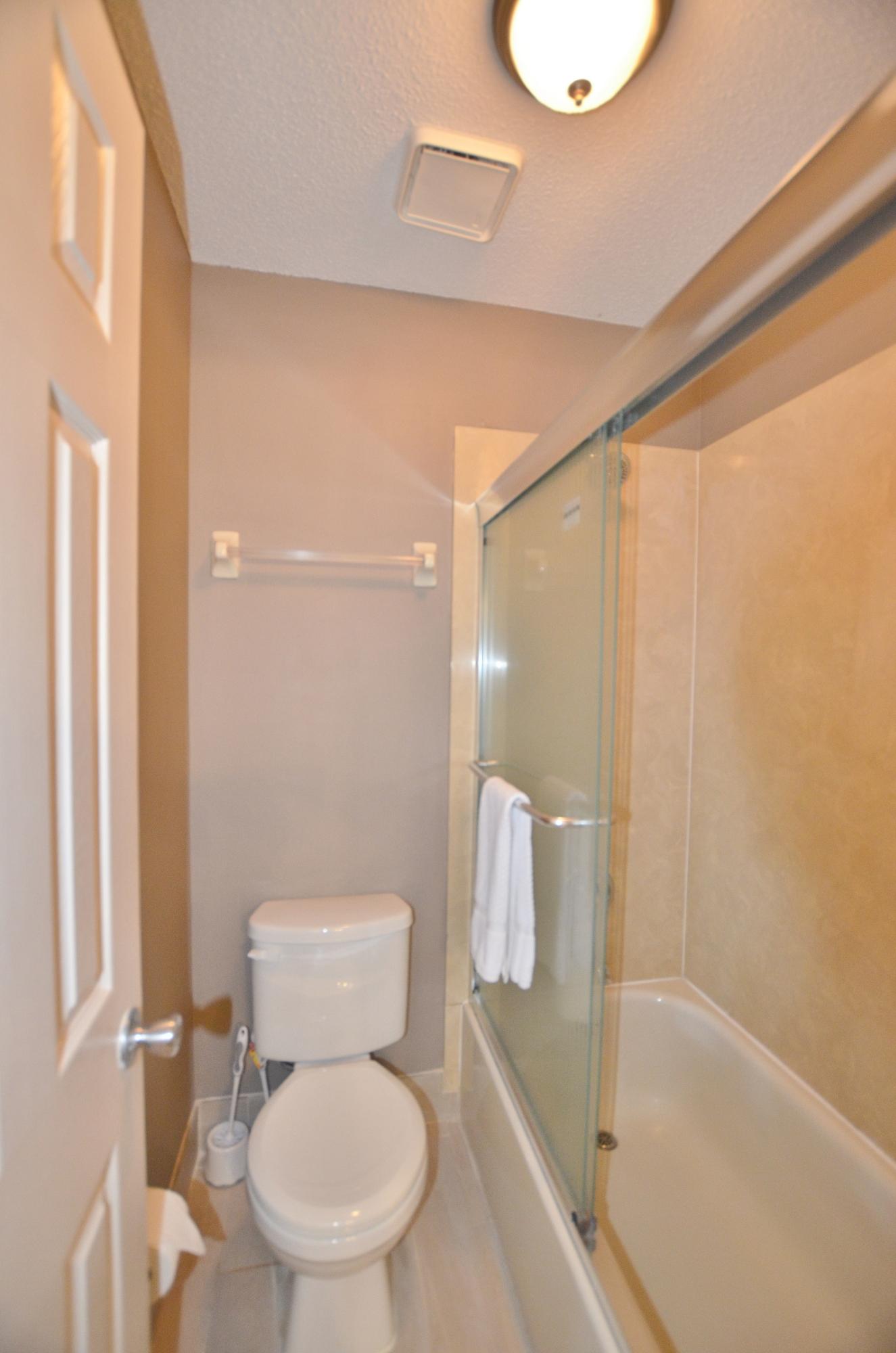 LINKSIDE VILLAGE UNIT 1 - Residential Lease