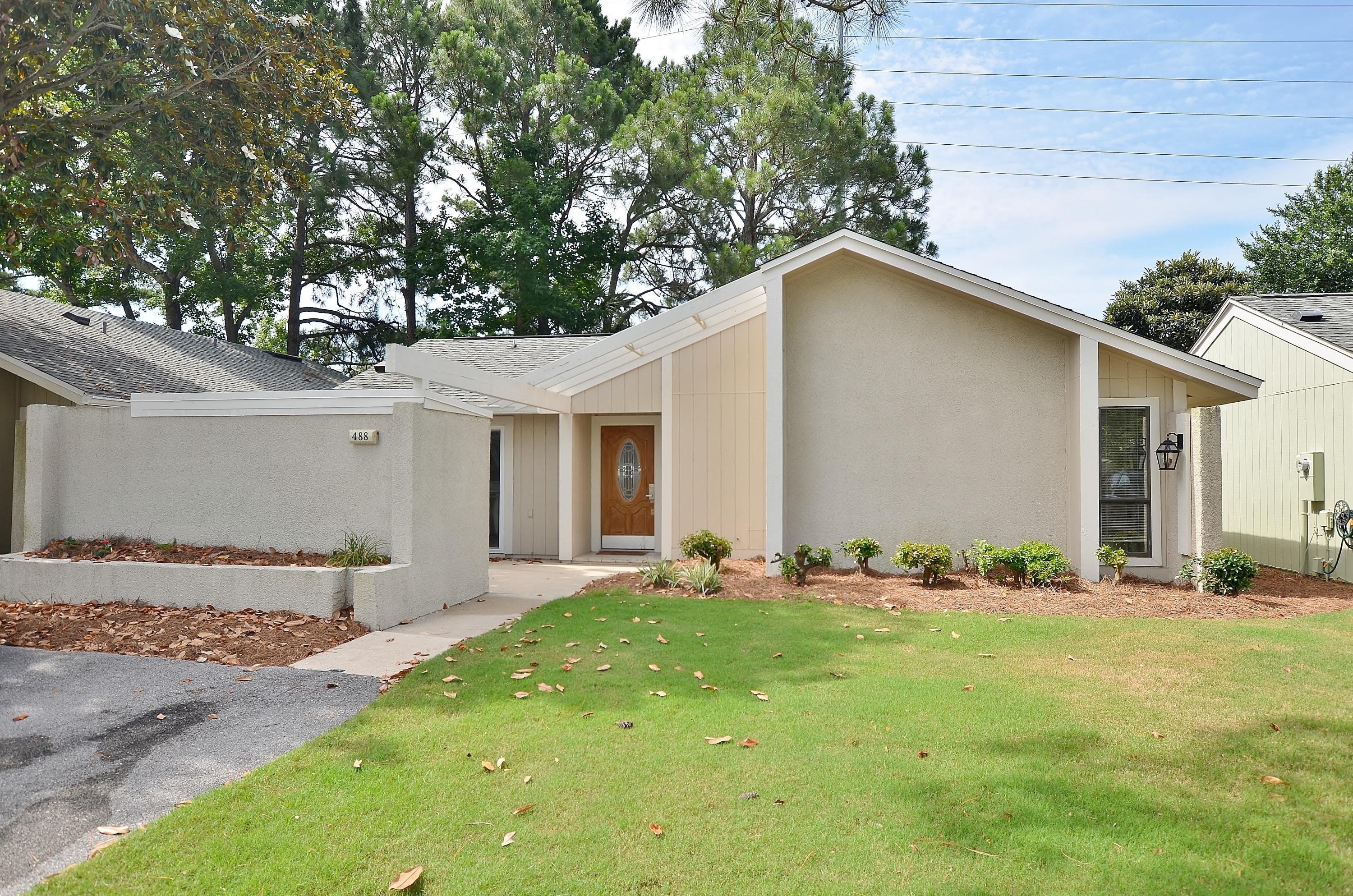 6 or 12 month rental - A great cottage located within the Sandestin Golf and Beach Resort. Close to the Health & Wellness Center, the new Welcome Center, Links golf course and SOA pool. Stainless steel appliances, vaulted ceiling, tile floors throughout the open floor plan, and fenced-in backyard are just a few of the features. Just a short golf cart ride to the beach, or the activities of The Village of Baytowne Wharf and Grand Boulevard.
Come see what all a Resort Community has to offer. Amenities included with the lease of this home are daily kayak, bike and boogie board rentals. Daily tennis court time, fitness club access (with spa and steam rooms), access to the resorts four pools, and discounts on golf, beach set-ups and more. A one-time $100 Administrative Amenity applies.