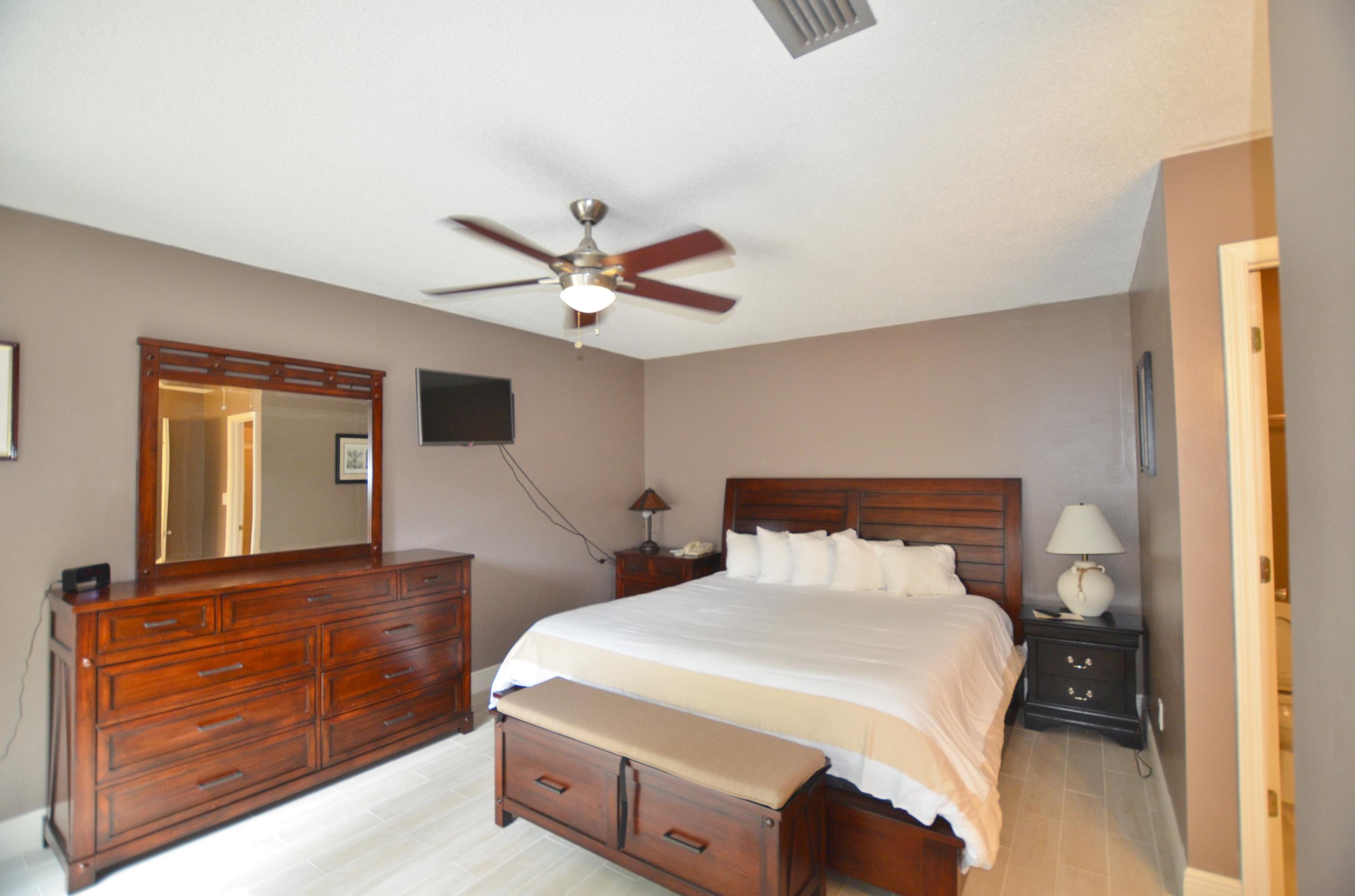 LINKSIDE VILLAGE UNIT 1 - Residential Lease