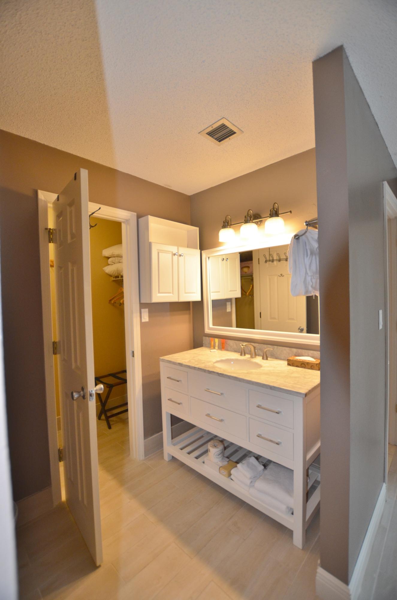 LINKSIDE VILLAGE UNIT 1 - Residential Lease