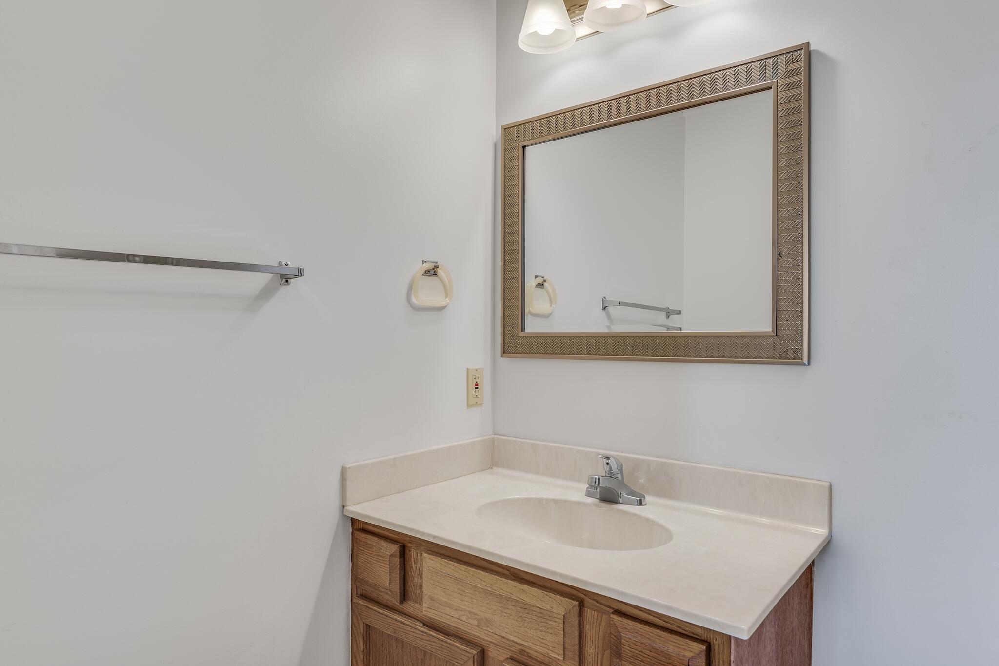 WOODLAND SHORES T/H PH 1 - Residential