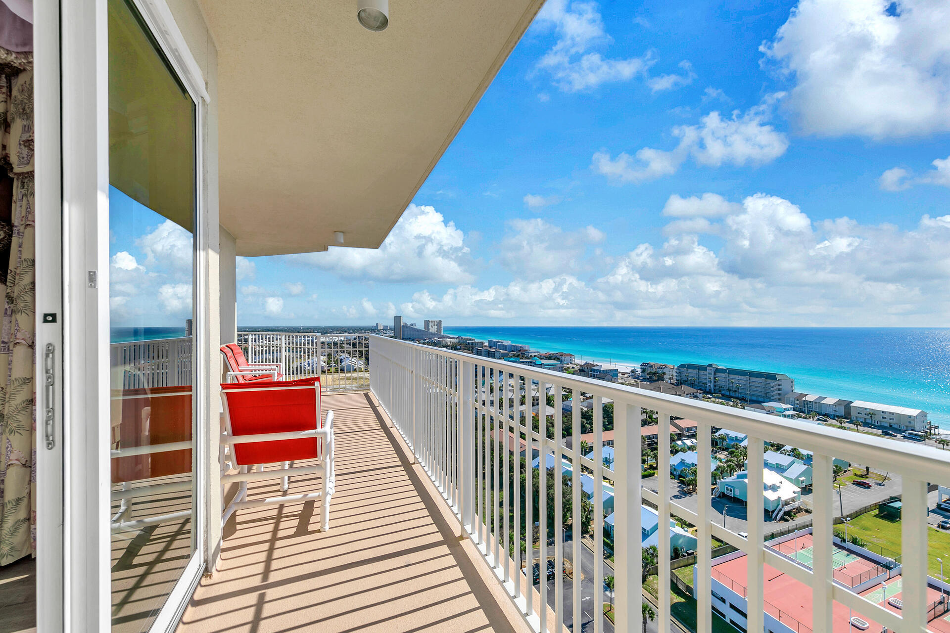 ARIEL DUNES - Residential