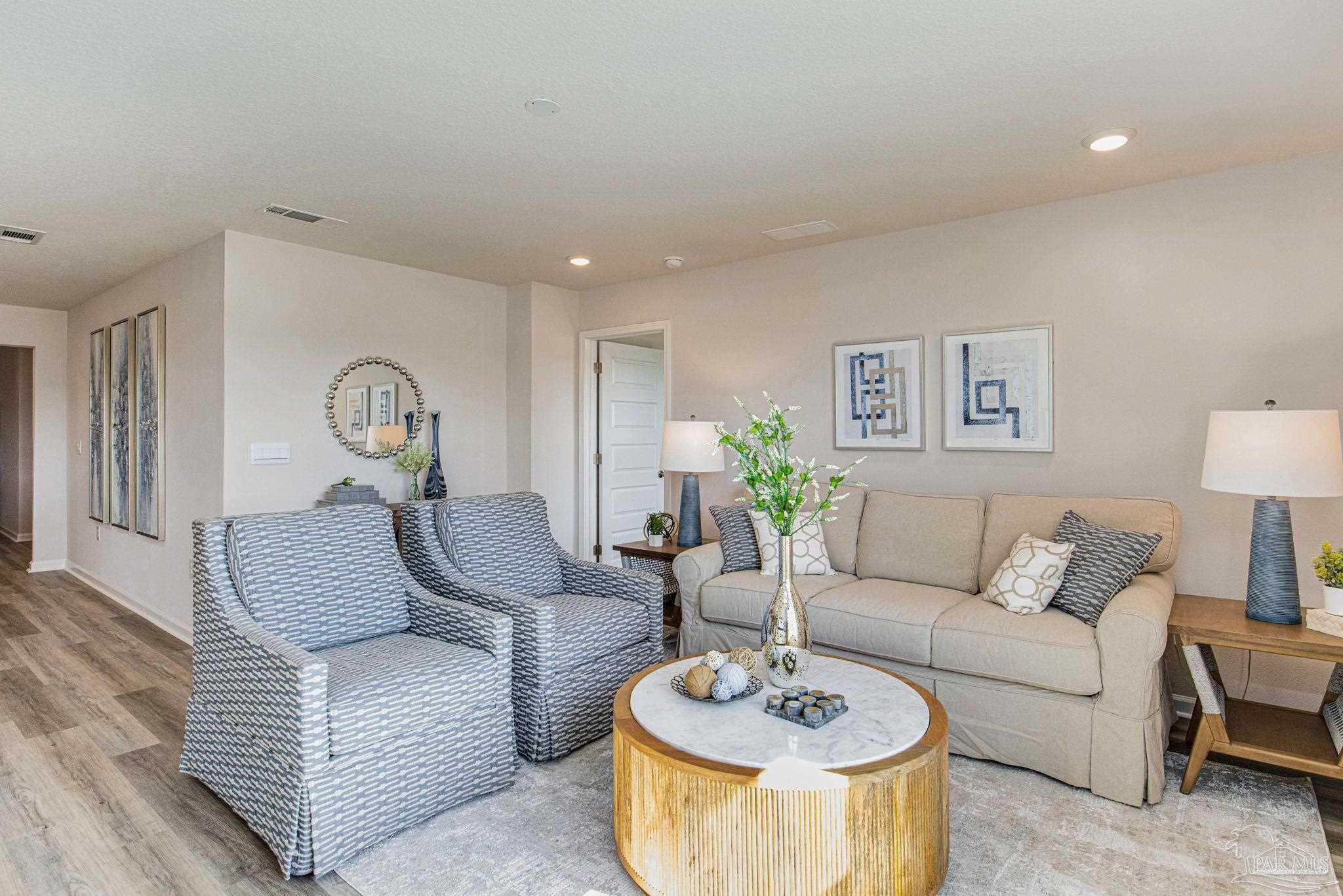 HIGHLANDS - Residential