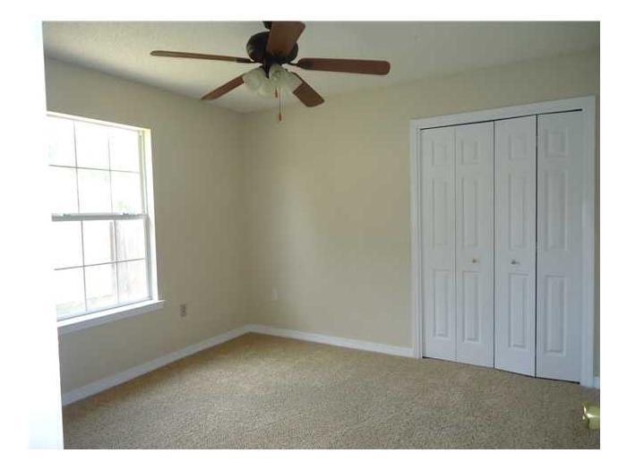 MORRIS ADDN TO CRESTVIEW - Residential Lease