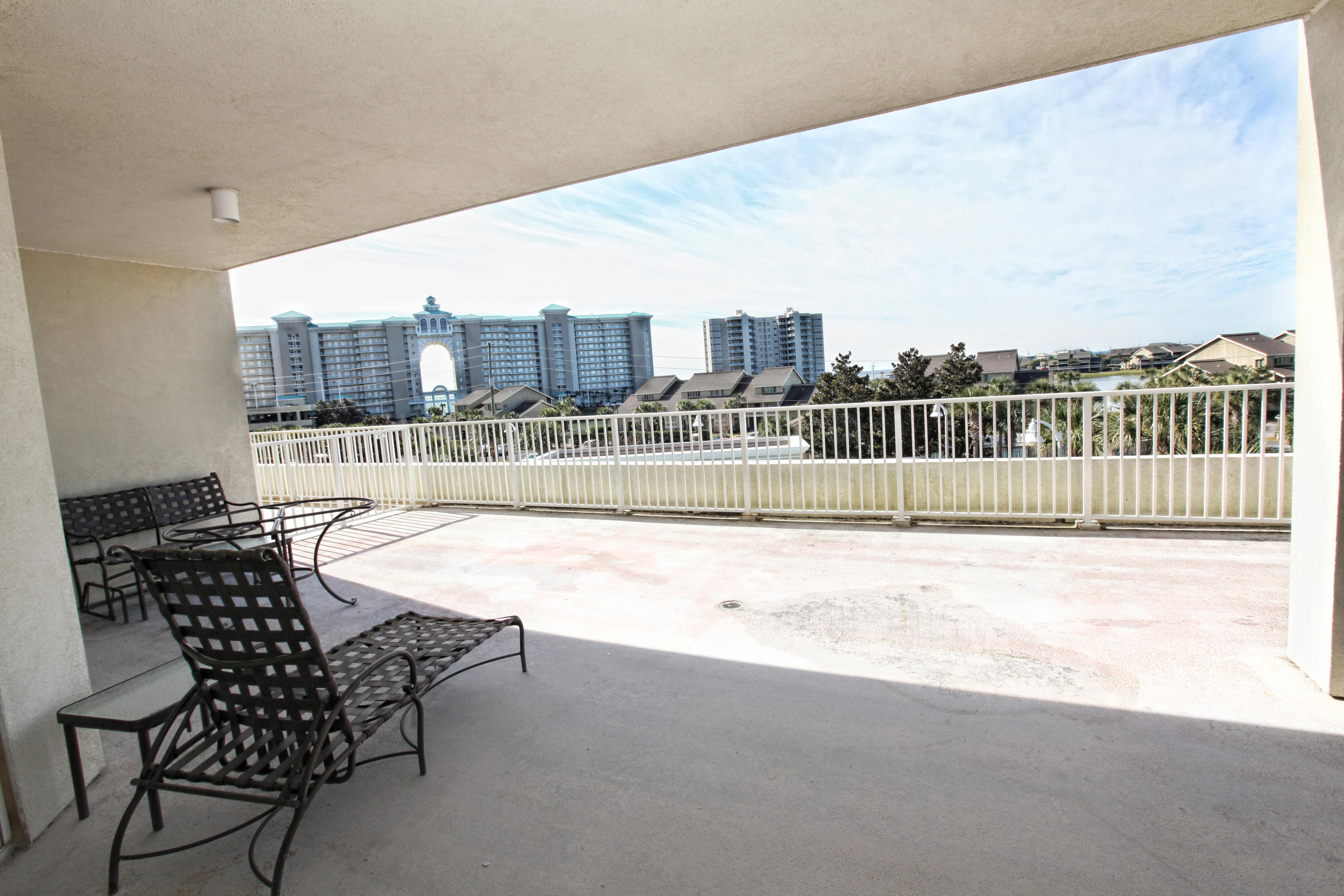 ARIEL DUNES II - Residential