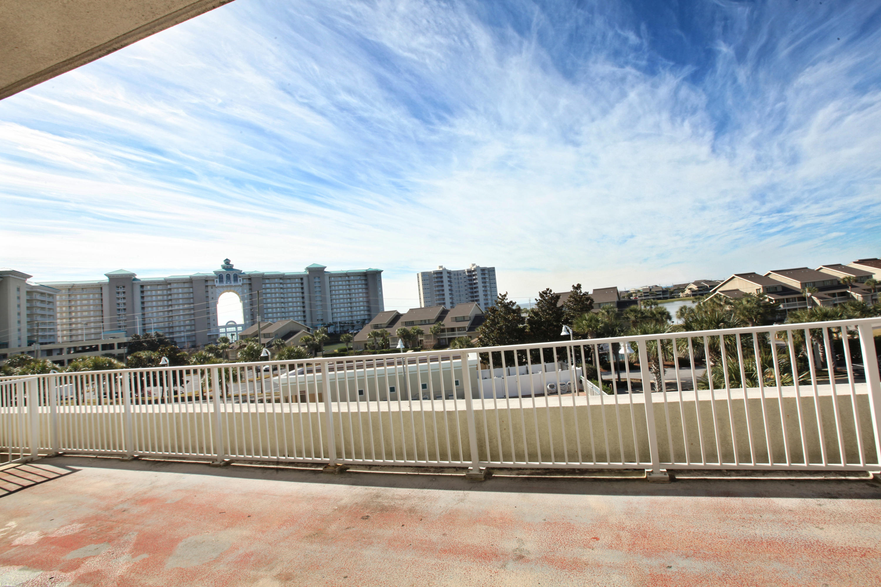 ARIEL DUNES II - Residential