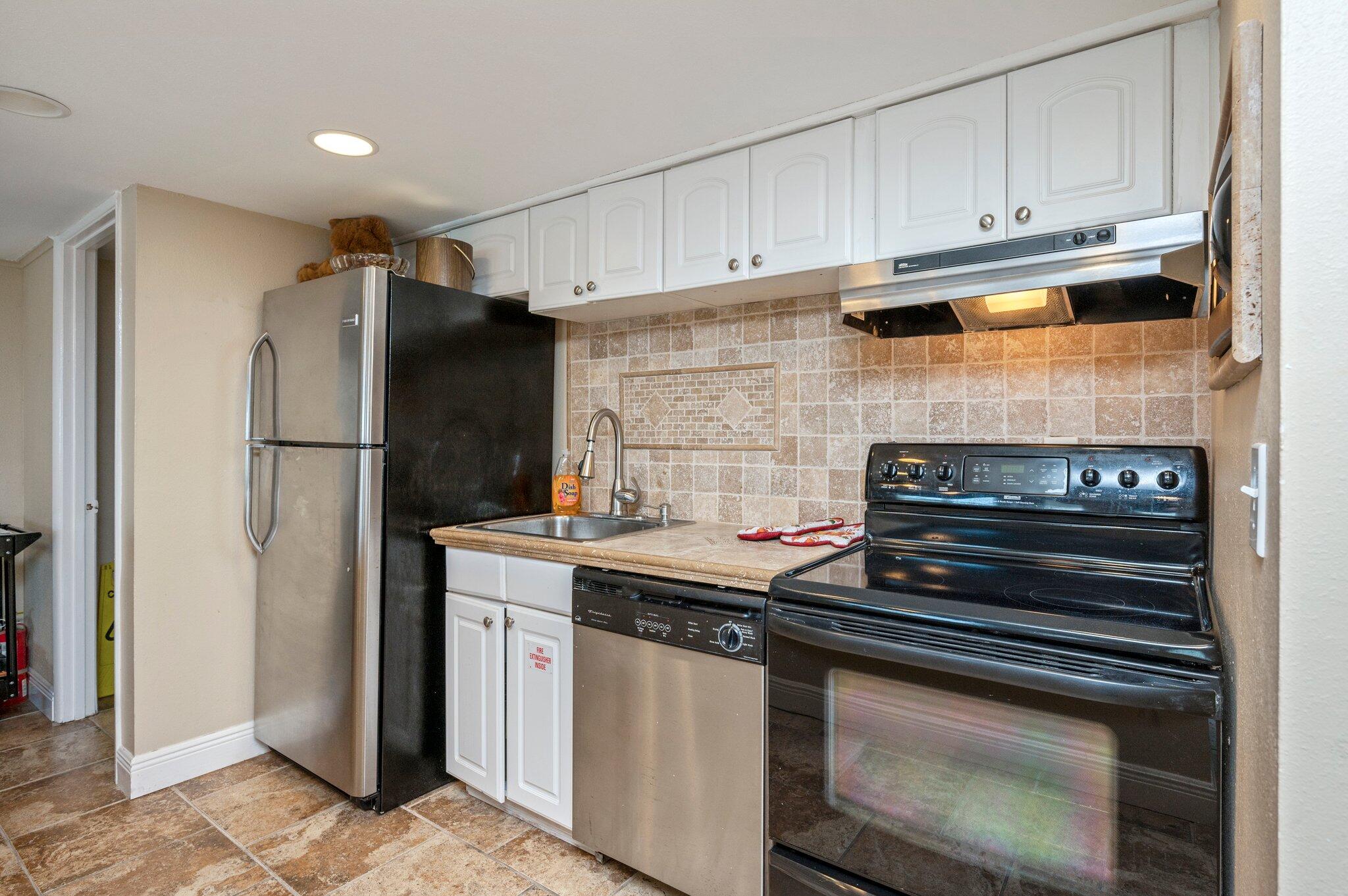 CEDARS CONDO - Residential