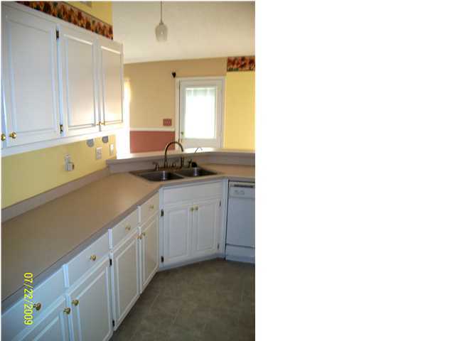 CHEROKEE BEND S/D PH 2 - Residential Lease