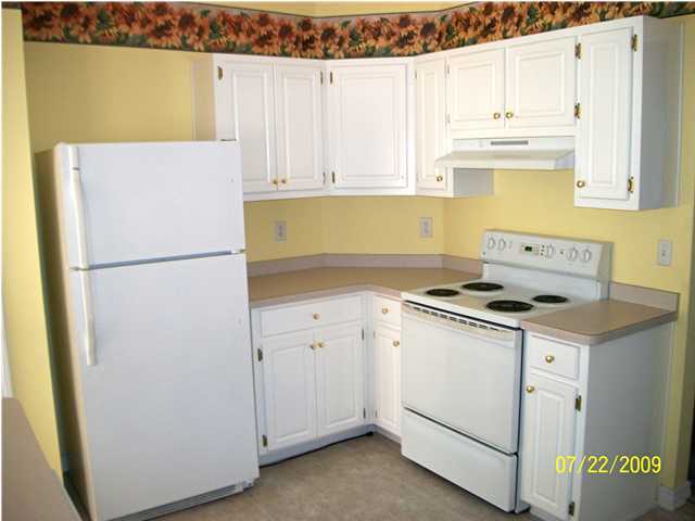 CHEROKEE BEND S/D PH 2 - Residential Lease