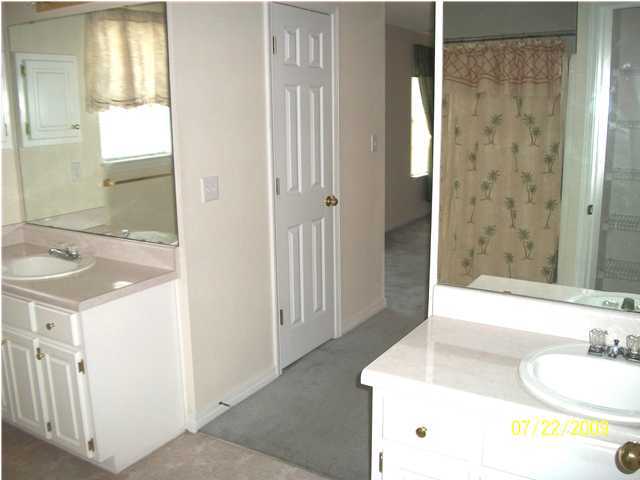 CHEROKEE BEND S/D PH 2 - Residential Lease