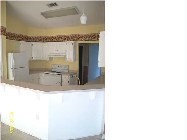CHEROKEE BEND S/D PH 2 - Residential Lease