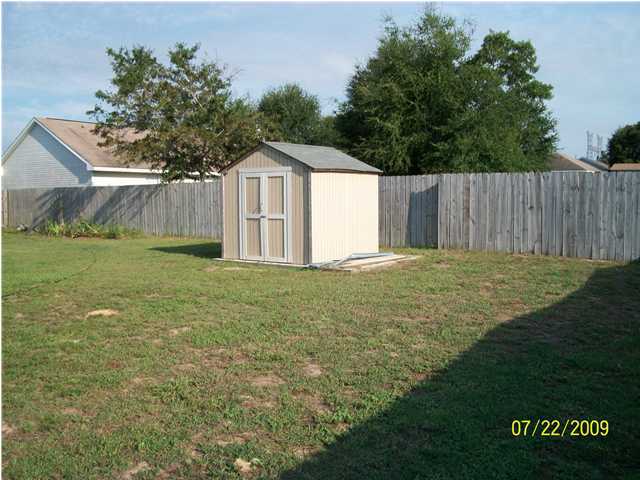 CHEROKEE BEND S/D PH 2 - Residential Lease