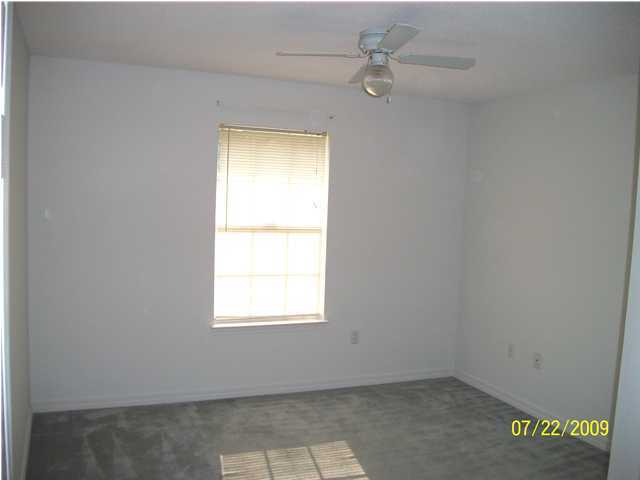 CHEROKEE BEND S/D PH 2 - Residential Lease