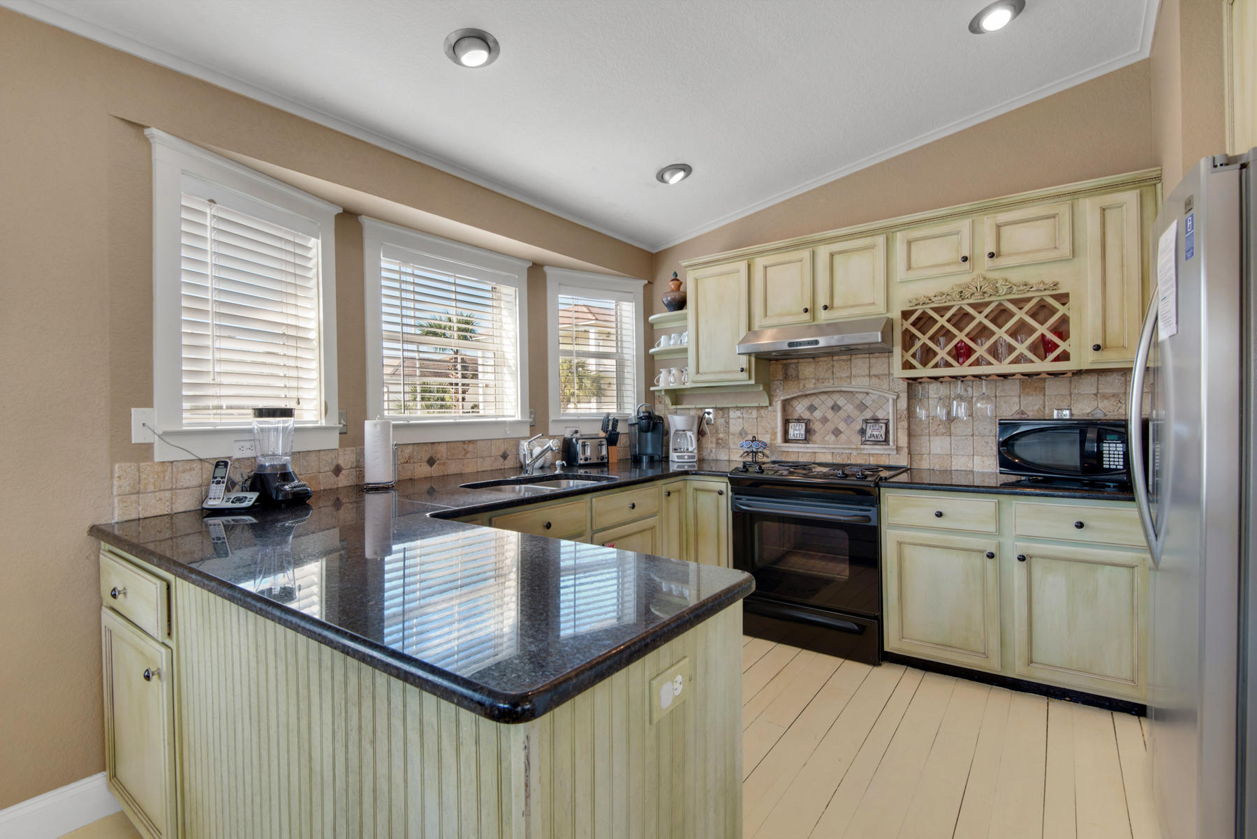 FRANGISTA BEACH 1ST ADDN - Residential