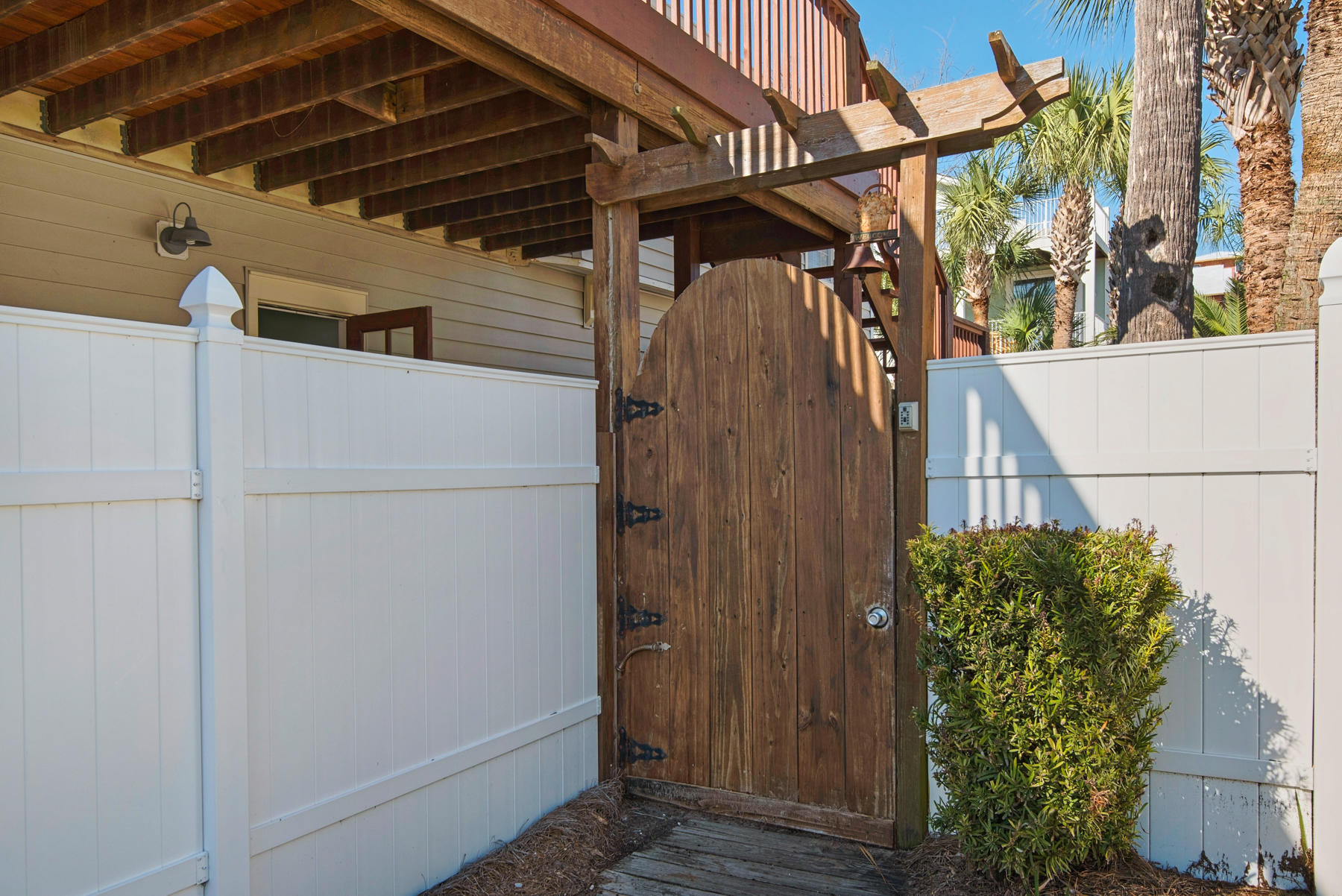 FRANGISTA BEACH 1ST ADDN - Residential