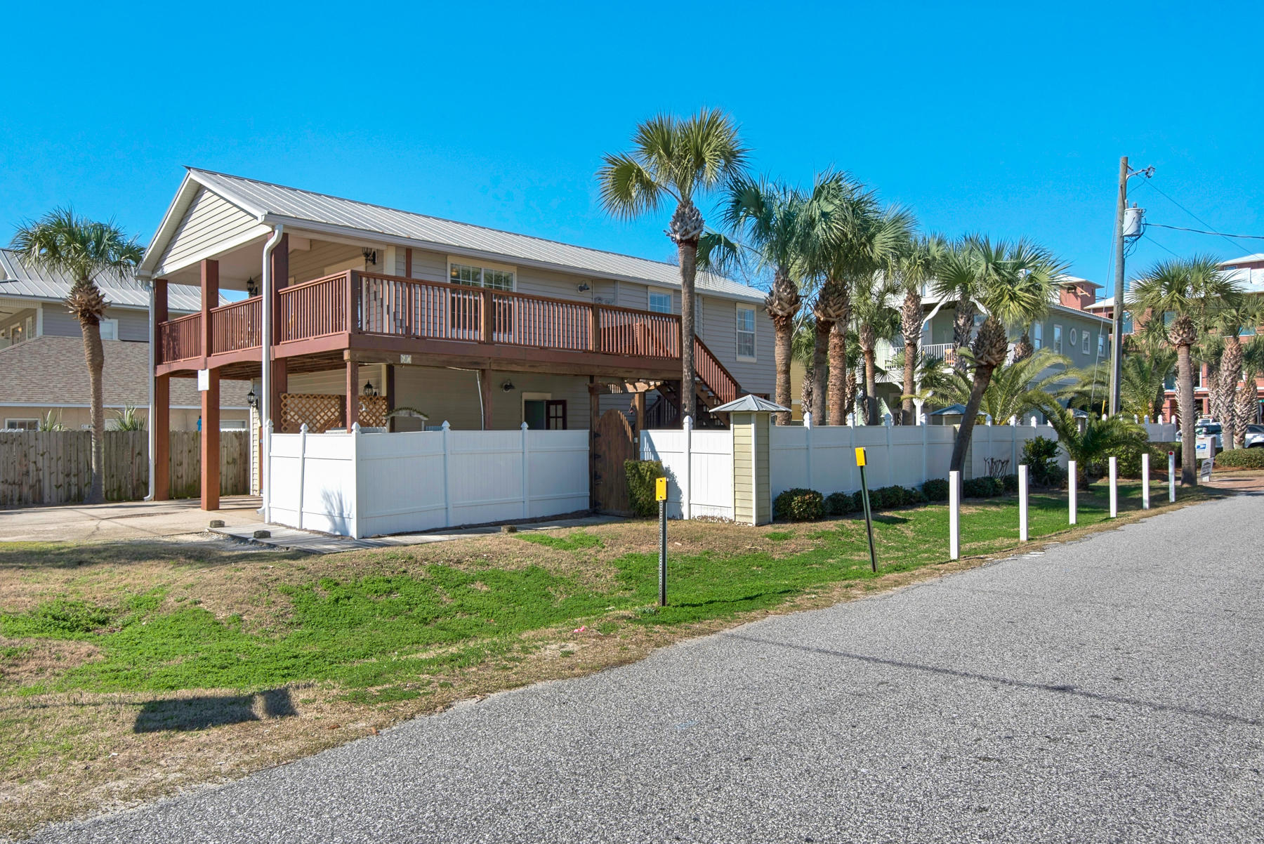 FRANGISTA BEACH 1ST ADDN - Residential