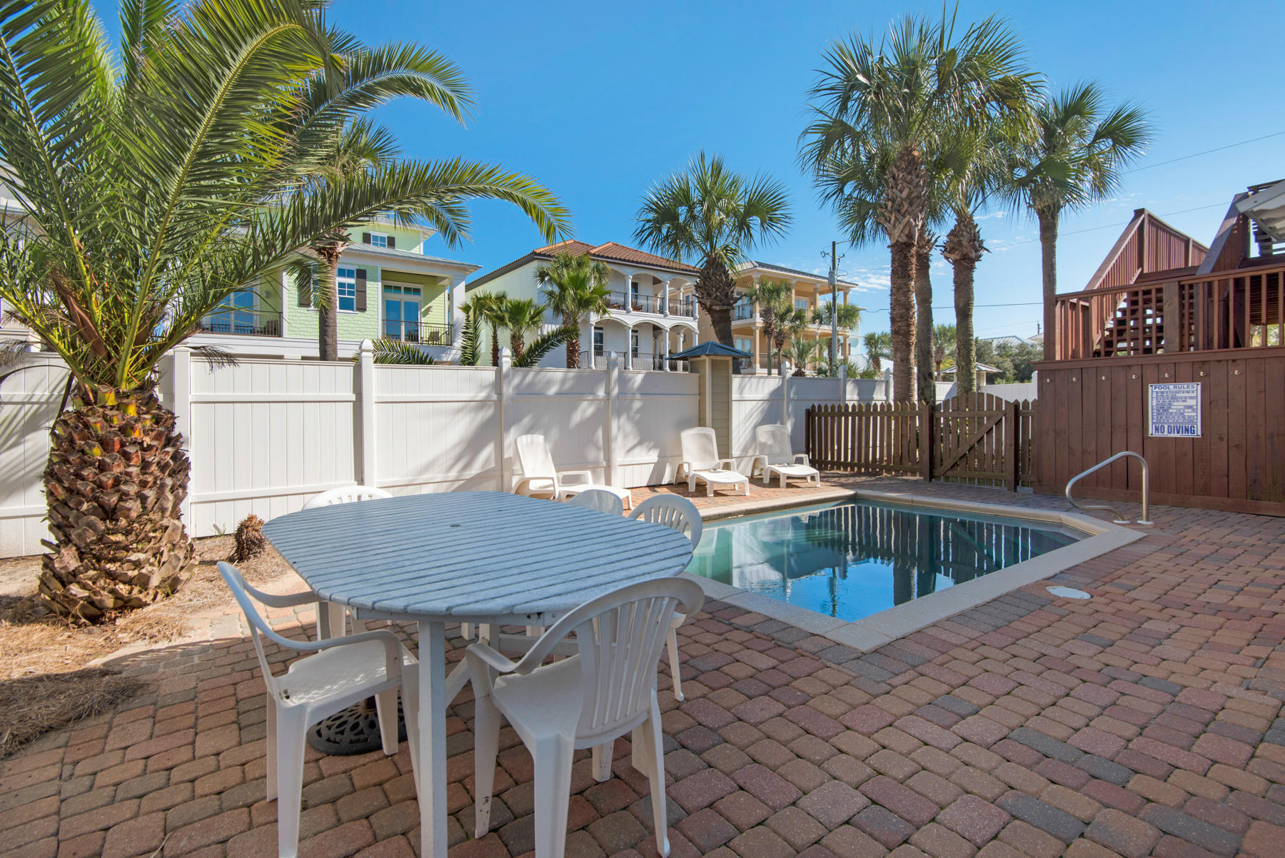FRANGISTA BEACH 1ST ADDN - Residential