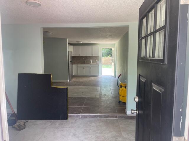 GREENHUT COURT - Residential Lease