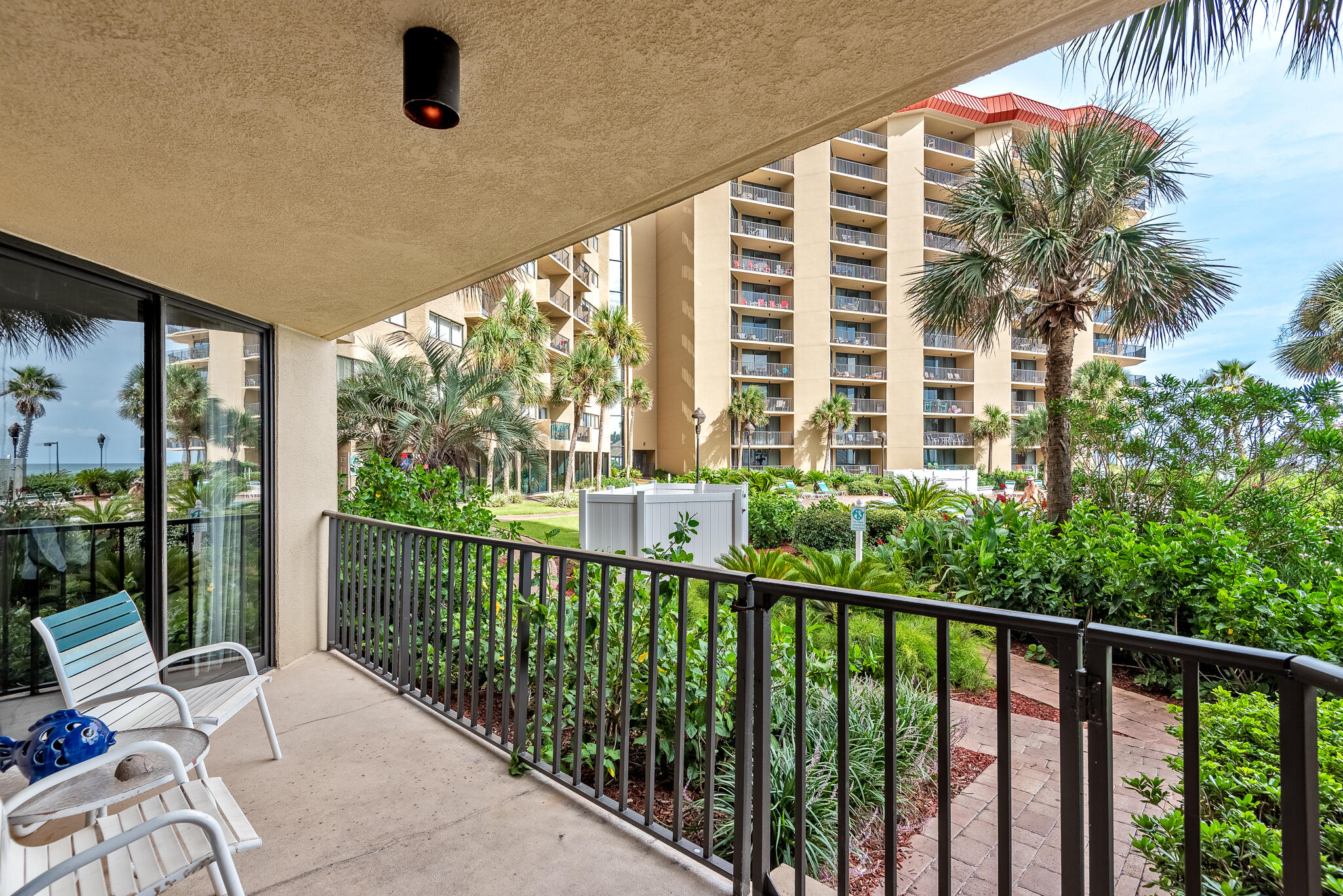 Summerhouse Condo - Residential