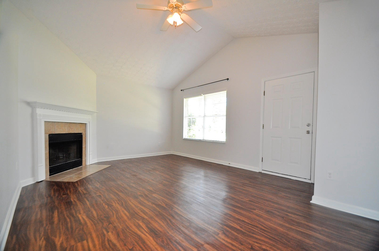 Unfurnished 3 Bedroom 2 Bath single family home located just north the 331 bridge in Freeport. This property does not come with a refrigerator or washer and dryer. Lawn maintenance is the responsibility of the tenant. 1 year lease required. Owner will consider dogs. No cats. Credit check is required. The owner will only accept applicants with decent credit.