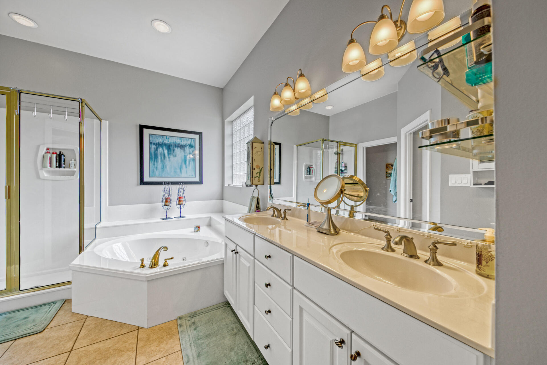 TROON DRIVE - Residential