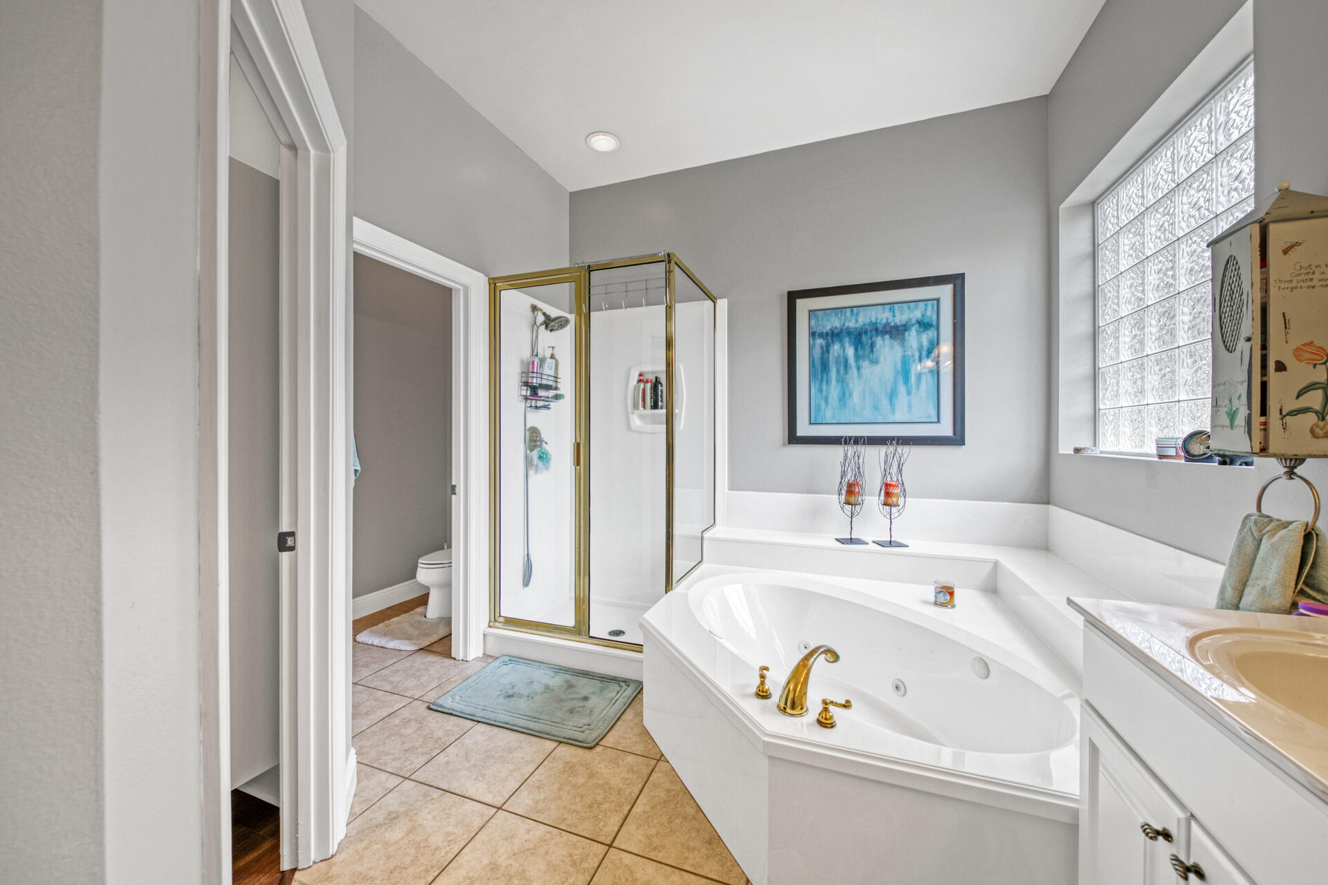 TROON DRIVE - Residential