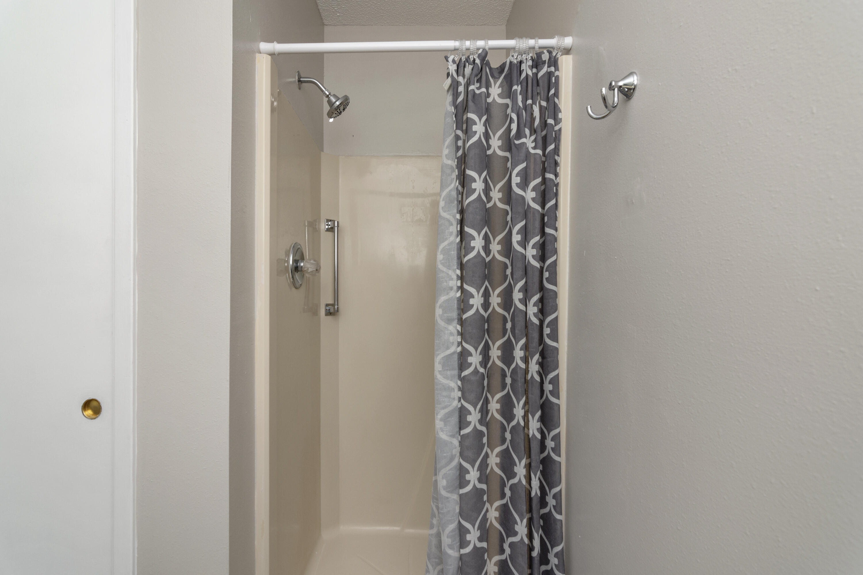 PARKVIEW ESTATES T/H - Residential Lease