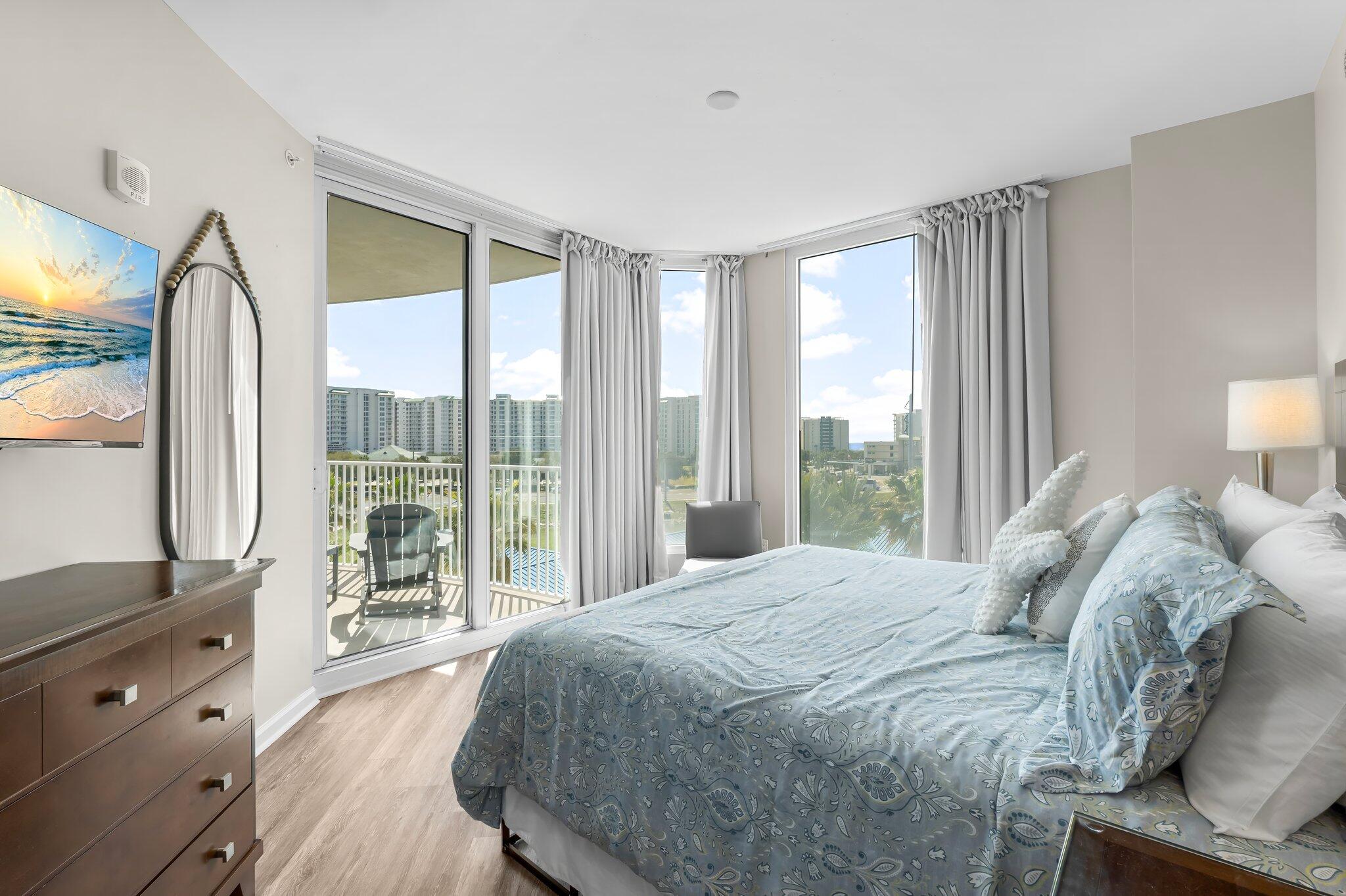 THE PALMS OF DESTIN - Residential