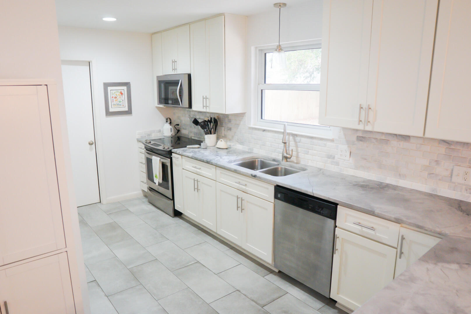 NICEVILLE PINES - Residential Lease