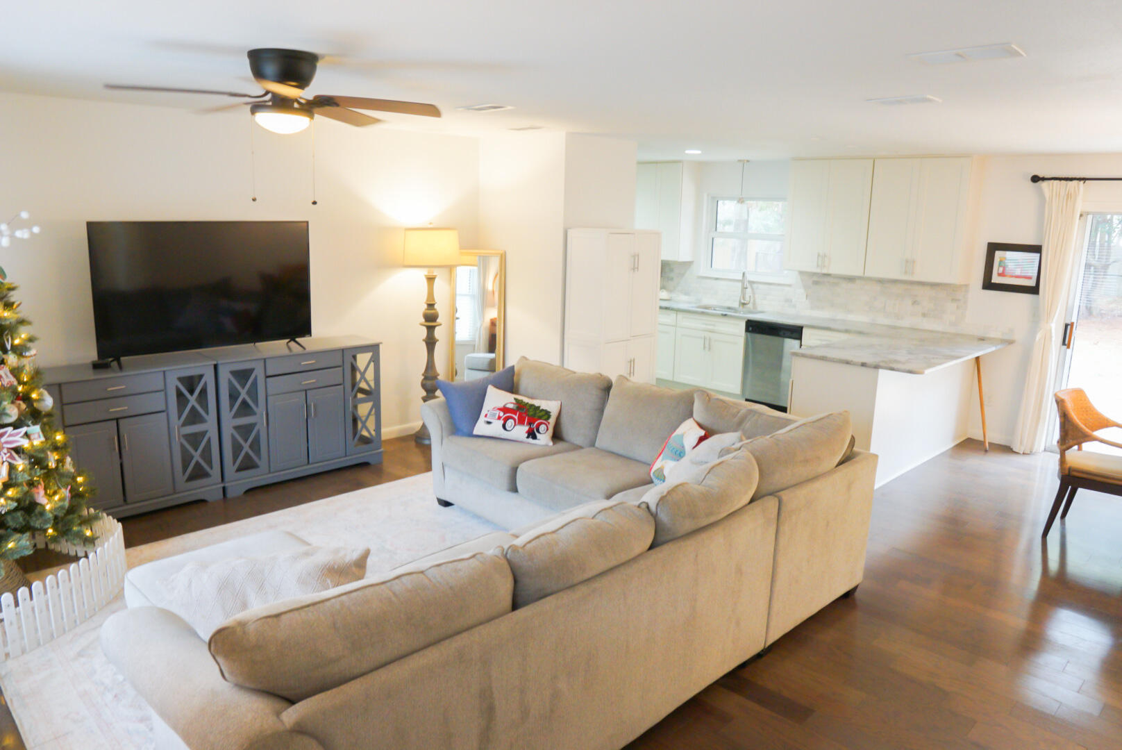 NICEVILLE PINES - Residential Lease