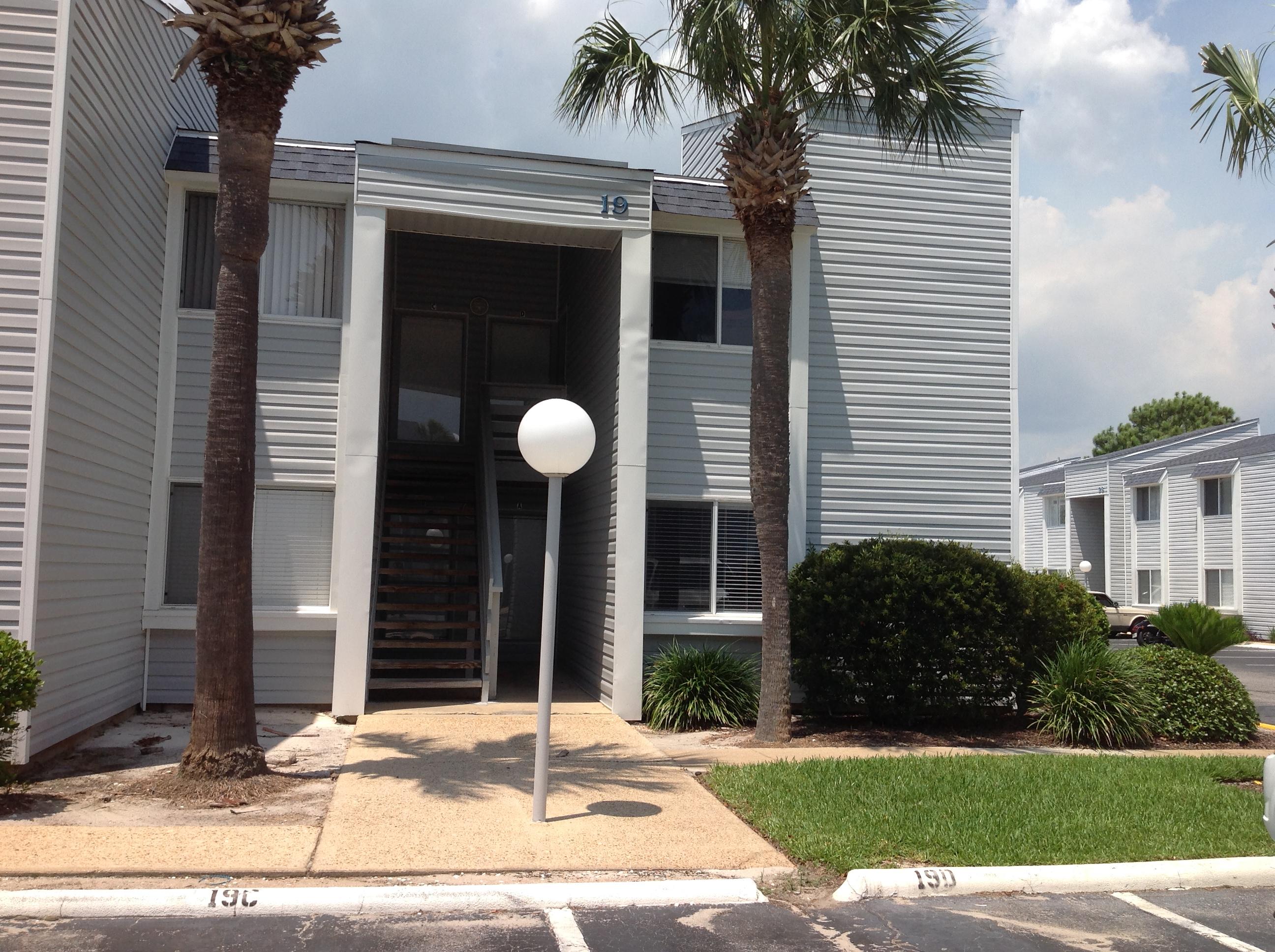 FINISTERRA CONDO - Residential Lease