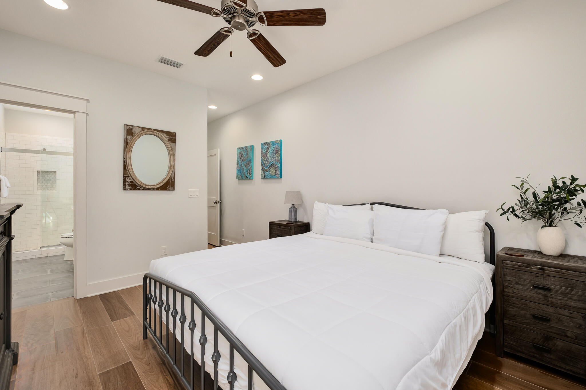 MAGNOLIA COTTAGES - Residential