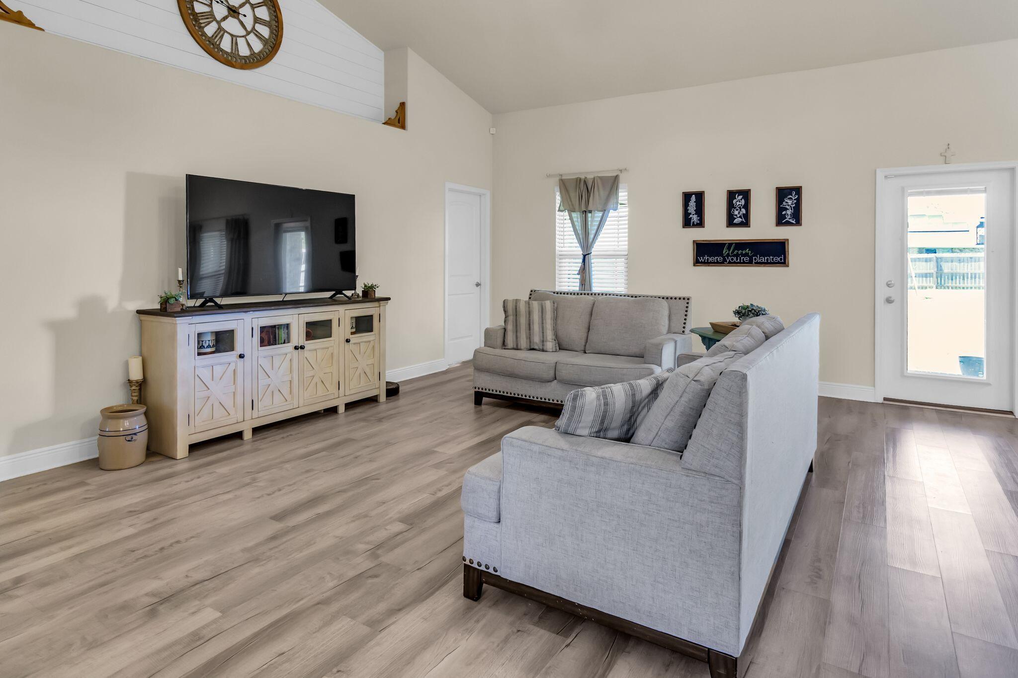 WILLOW CREEK PLANTATION PH 2A - Residential Lease