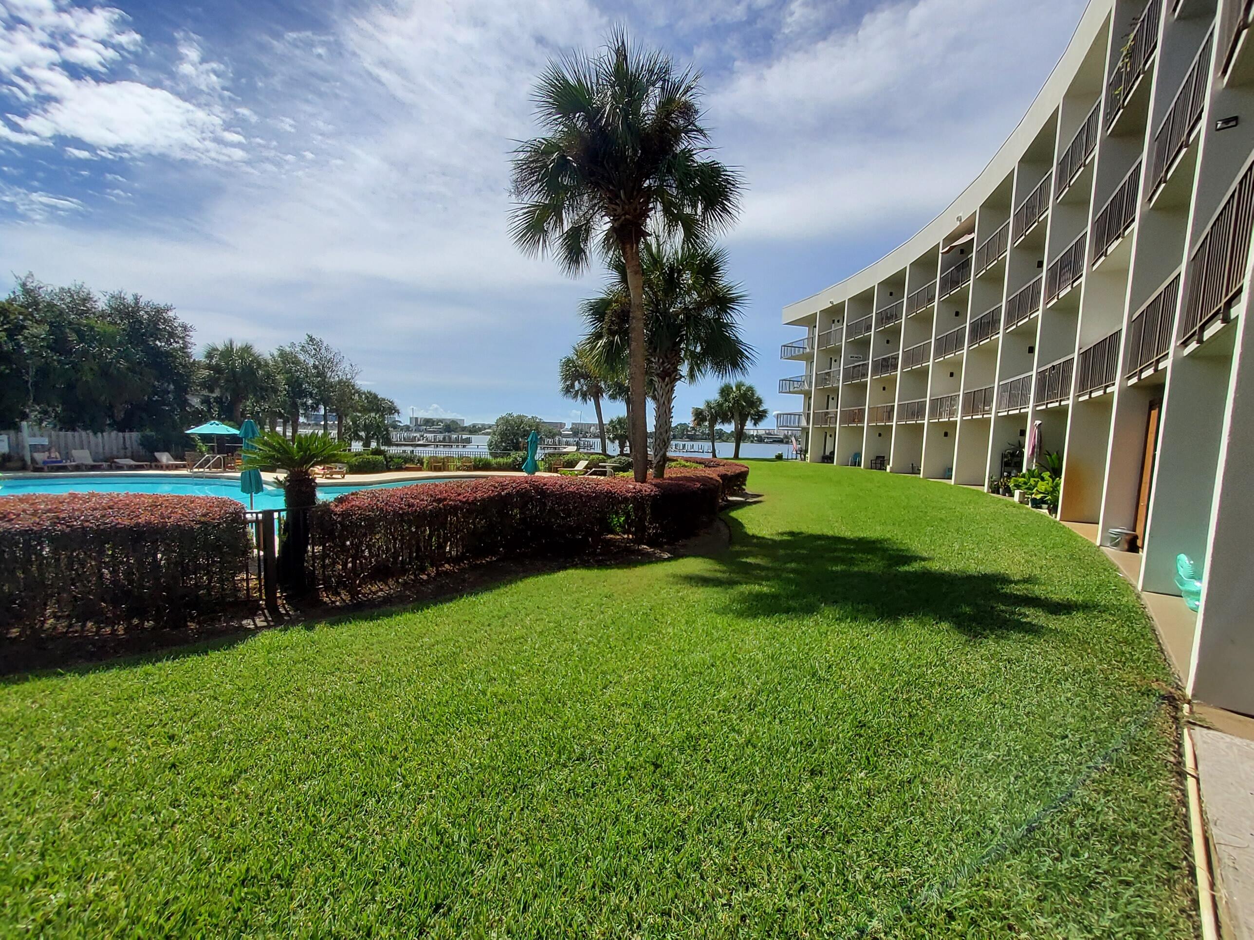 PIRATES BAY PH 1 - Residential