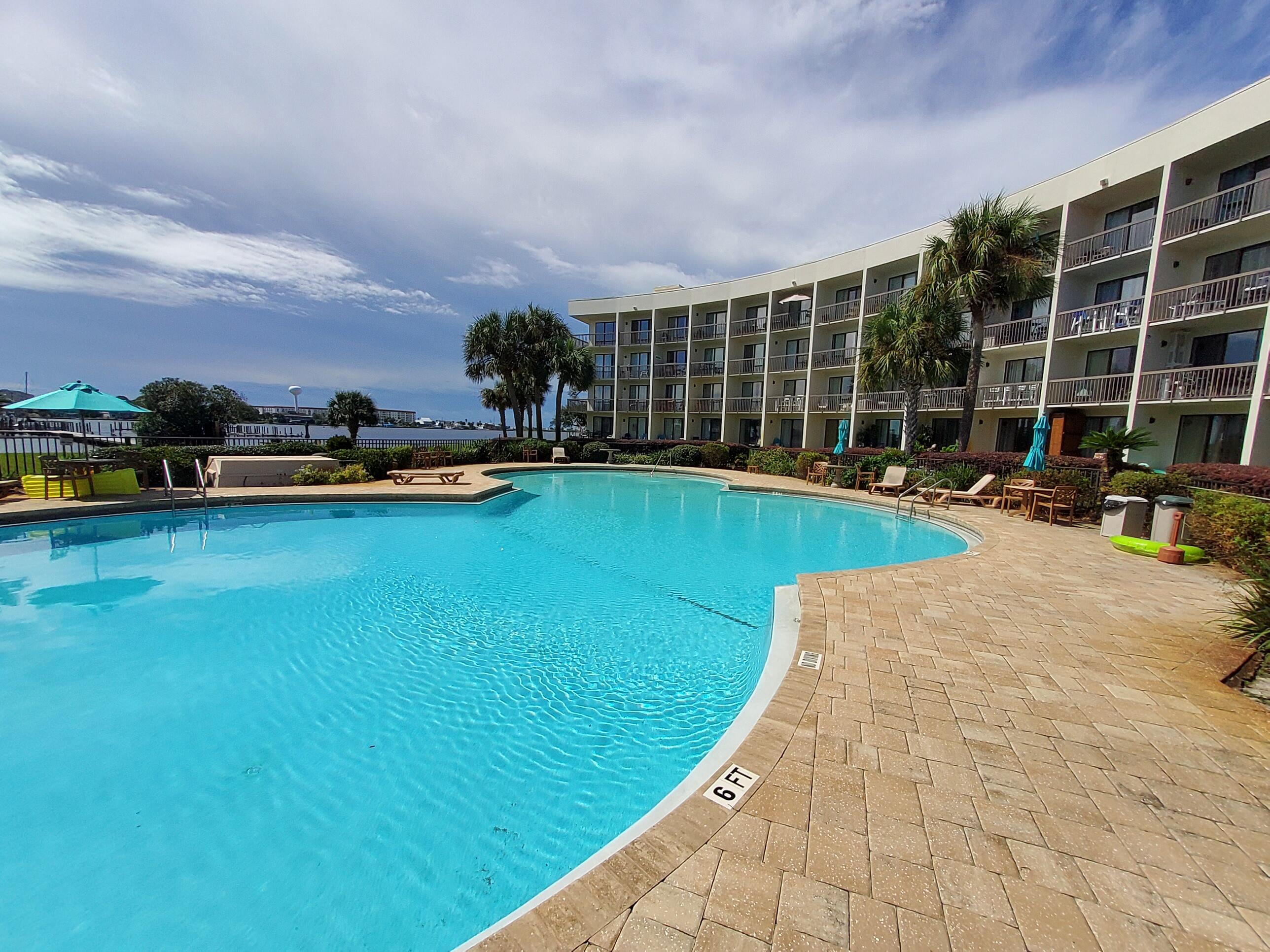 PIRATES BAY PH 1 - Residential