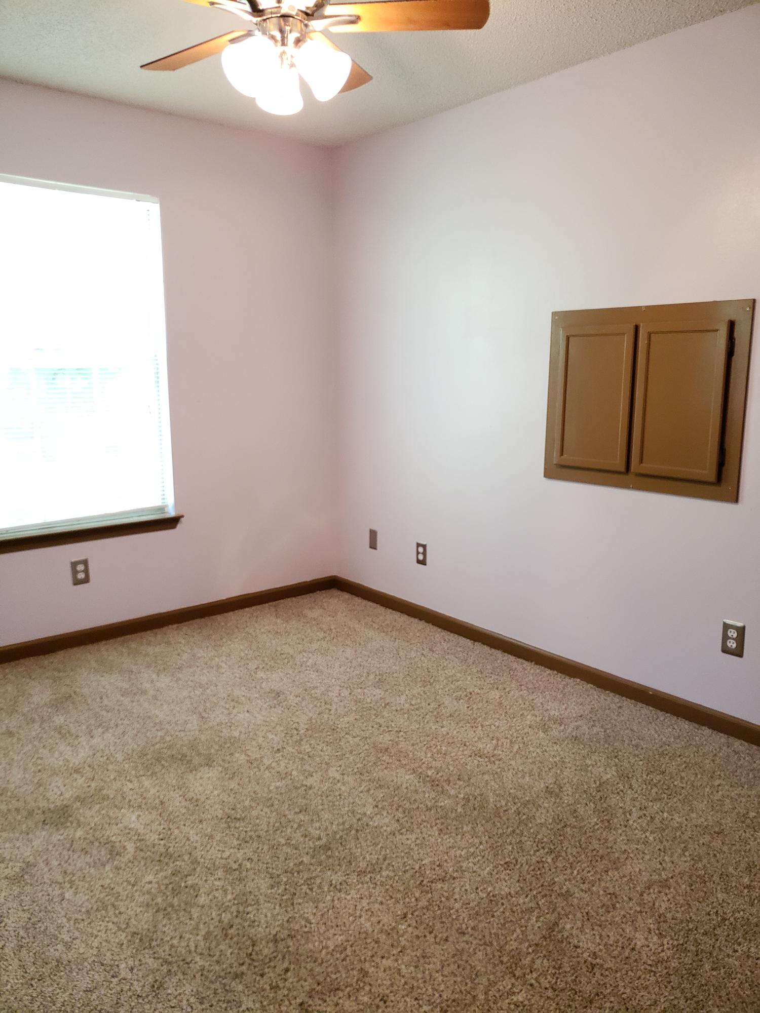 LIVE OAK MANORS - Residential Lease